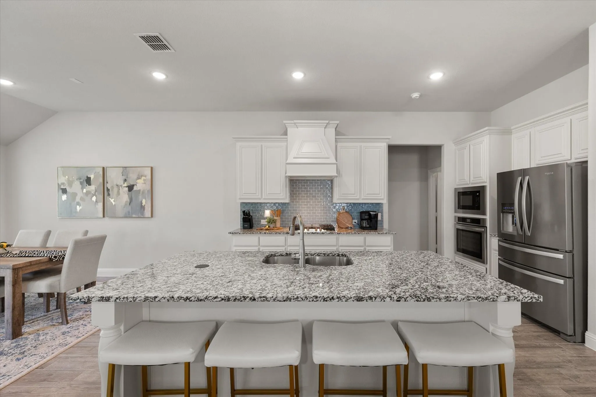 Single Family Residence For Sale in Johnson County , 2406 Warrington Place, Mansfield, Texas 76084, 3 Bedroom, 3 Bathroom, 2 Garage spaces, 2,565 Sqft, built in 2024, mls#21401412, Real Estate Agent in Mansfield, Homes For Sale in Johnson county, Homes For Sale in Mansfield, Realtor in Mansfield Texas, Real Estate Brokerage Independent Realty Texas, Luminita Cordes Realtor