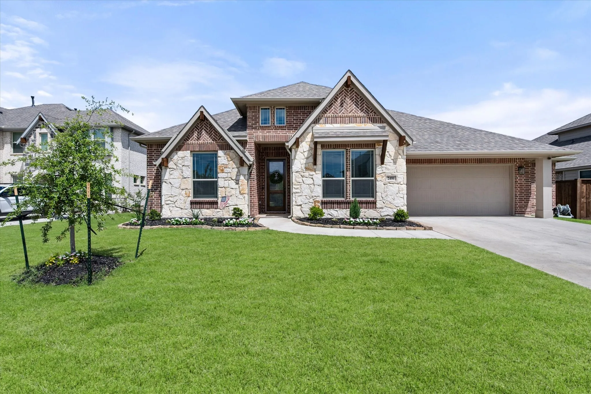 Single Family Residence For Sale in Johnson County , 2406 Warrington Place, Mansfield, Texas 76084, 3 Bedroom, 3 Bathroom, 2 Garage spaces, 2,565 Sqft, built in 2024, mls#21401412, Real Estate Agent in Mansfield, Homes For Sale in Johnson county, Homes For Sale in Mansfield, Realtor in Mansfield Texas, Real Estate Brokerage Independent Realty Texas, Luminita Cordes Realtor