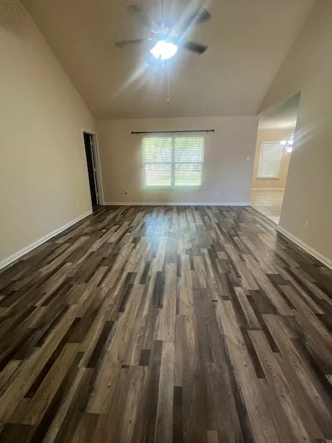 Single Family Residence For Rent in Collin County , 1910 Pilot Point Way, Princeton, Texas 75407, 4 Bedroom, 2 Bathroom, 2 Garage spaces, 1,656 Sqft, built in 2018, mls#21401611, Real Estate Agent in Princeton, Homes For Rent in Collin county, Homes For Rent in Princeton, Realtor in Princeton Texas, Real Estate Brokerage Independent Realty Texas, Luminita Cordes Realtor