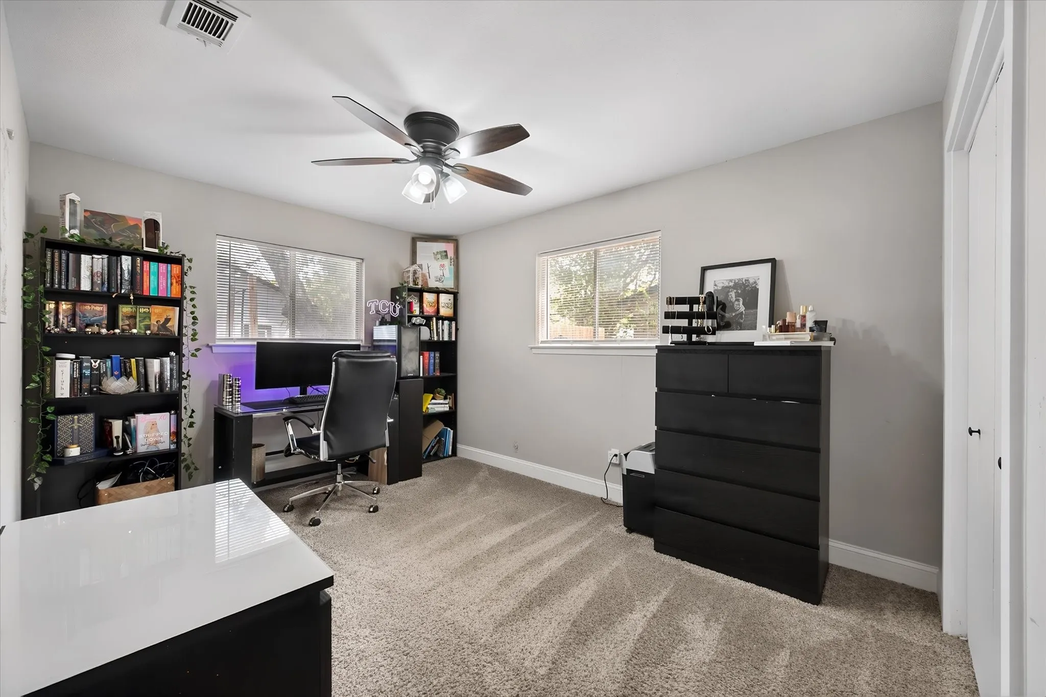 Single Family Residence For Sale in Johnson County , 316 Wintercrest Road, Burleson, Texas 76028, 3 Bedroom, 2 Bathroom, 2 Garage spaces, 1,434 Sqft, built in 1964, mls#21401614, Real Estate Agent in Burleson, Homes For Sale in Johnson county, Homes For Sale in Burleson, Realtor in Burleson Texas, Real Estate Brokerage Independent Realty Texas, Luminita Cordes Realtor
