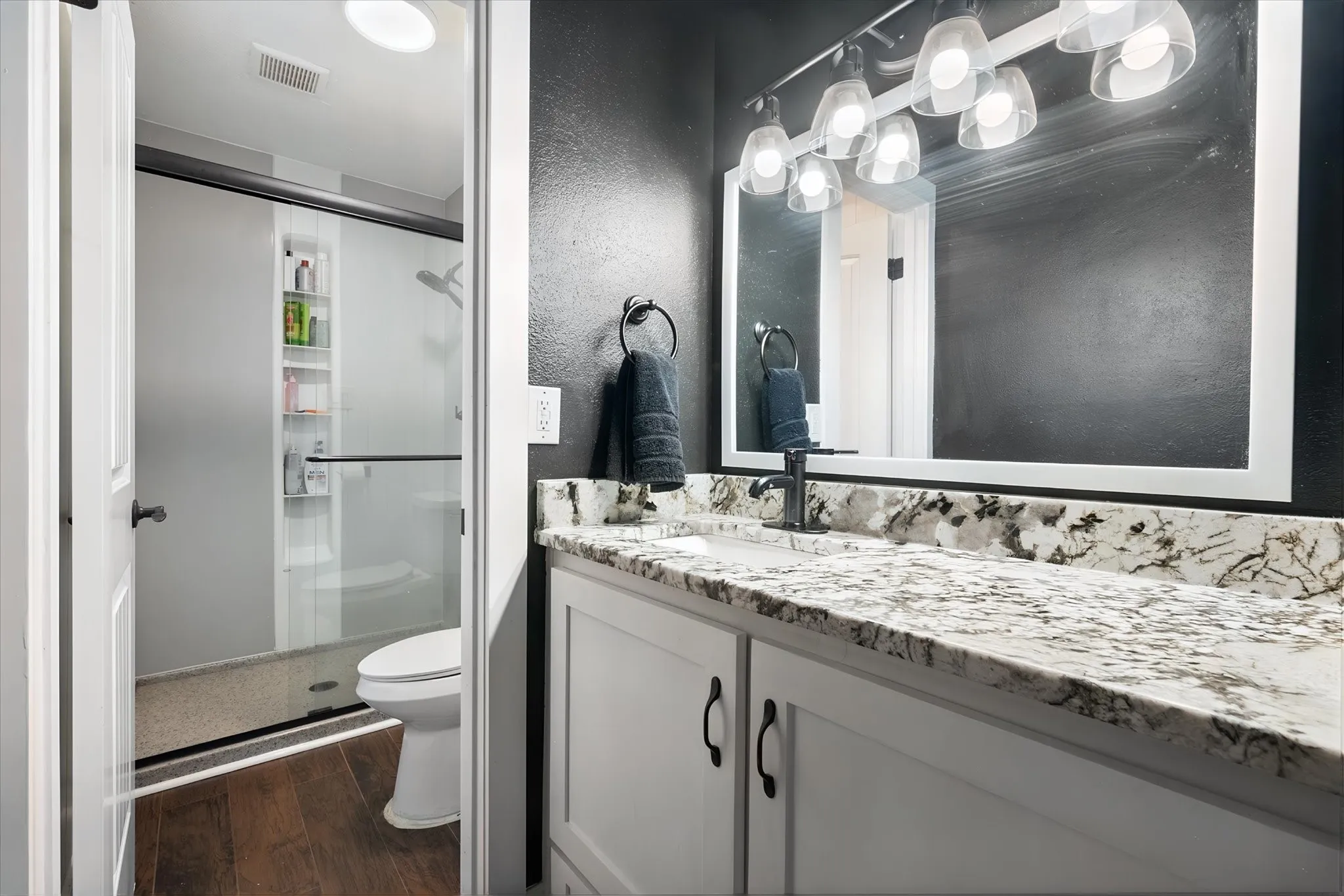 Single Family Residence For Sale in Johnson County , 316 Wintercrest Road, Burleson, Texas 76028, 3 Bedroom, 2 Bathroom, 2 Garage spaces, 1,434 Sqft, built in 1964, mls#21401614, Real Estate Agent in Burleson, Homes For Sale in Johnson county, Homes For Sale in Burleson, Realtor in Burleson Texas, Real Estate Brokerage Independent Realty Texas, Luminita Cordes Realtor