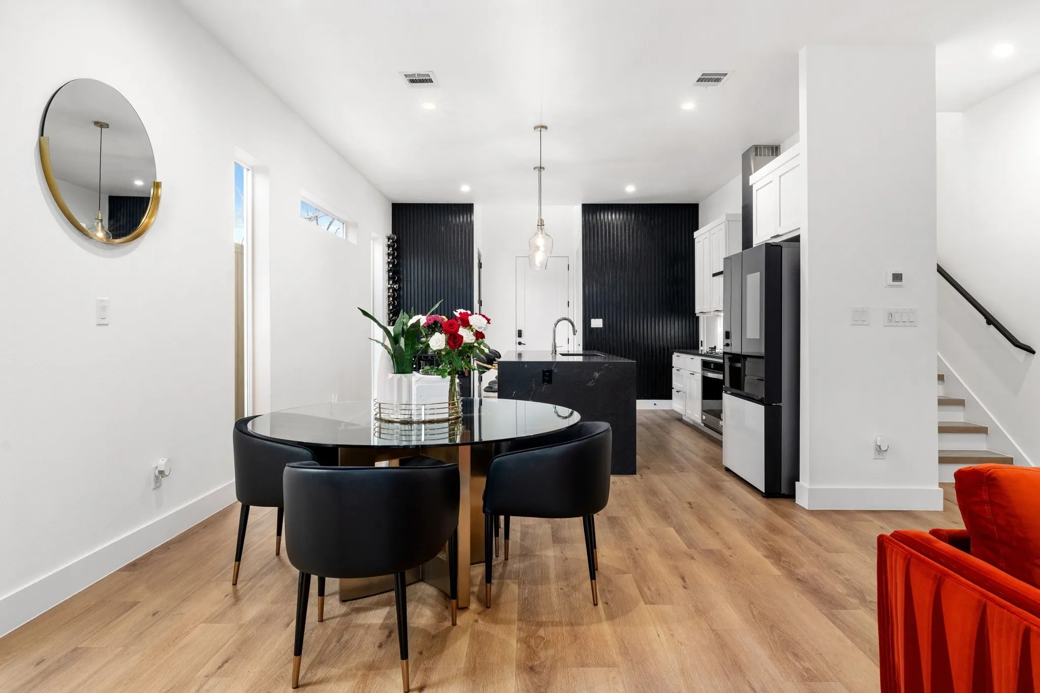 Single Family Residence For Sale in Dallas County , 1101 Martinique Avenue, Dallas, Texas 75223, 3 Bedroom, 3 Bathroom, 2 Garage spaces, 2,151 Sqft, built in 2023, mls#21401599, Real Estate Agent in Dallas, Homes For Sale in Dallas county, Homes For Sale in Dallas, Realtor in Dallas Texas, Real Estate Brokerage Independent Realty Texas, Luminita Cordes Realtor