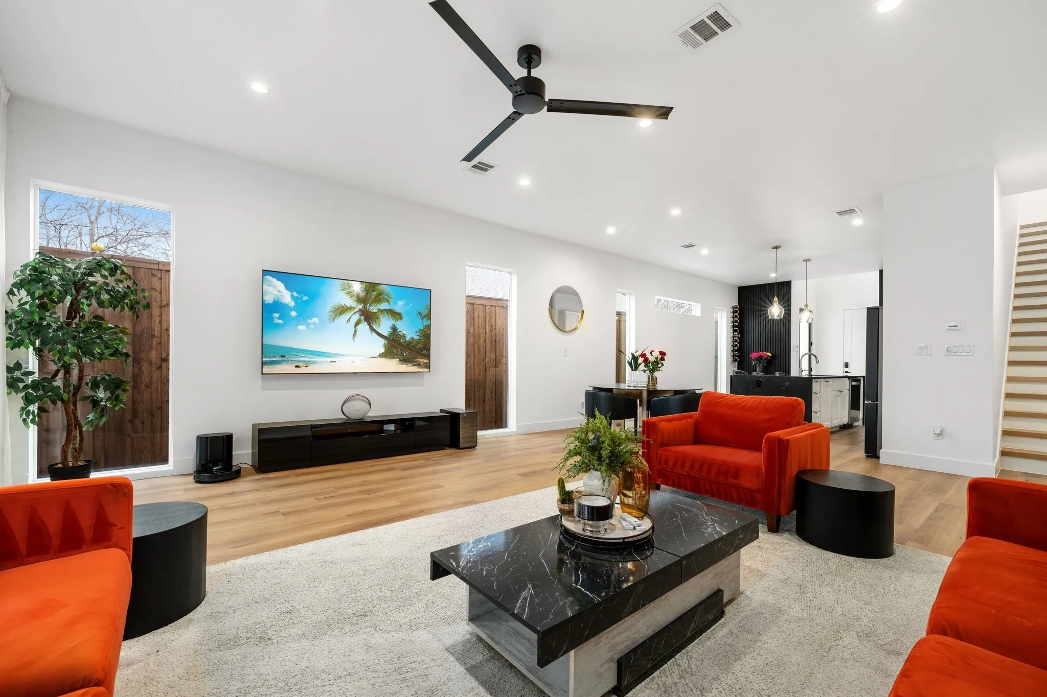 Single Family Residence For Sale in Dallas County , 1101 Martinique Avenue, Dallas, Texas 75223, 3 Bedroom, 3 Bathroom, 2 Garage spaces, 2,151 Sqft, built in 2023, mls#21401599, Real Estate Agent in Dallas, Homes For Sale in Dallas county, Homes For Sale in Dallas, Realtor in Dallas Texas, Real Estate Brokerage Independent Realty Texas, Luminita Cordes Realtor