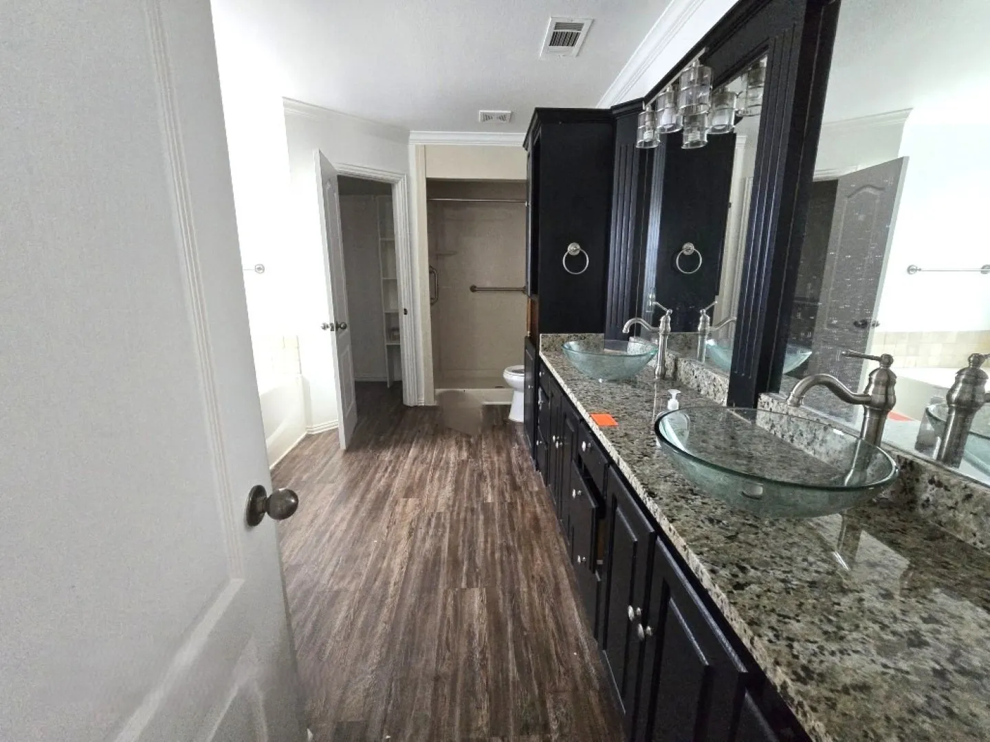 Single Family Residence For Sale in Kaufman County , 1406 Chancellor Drive, Kaufman, Texas 75142, 3 Bedroom, 2 Bathroom, 2 Garage spaces, 1,695 Sqft, built in 2002, mls#21401619, Real Estate Agent in Kaufman, Homes For Sale in Kaufman county, Homes For Sale in Kaufman, Realtor in Kaufman Texas, Real Estate Brokerage Independent Realty Texas, Luminita Cordes Realtor