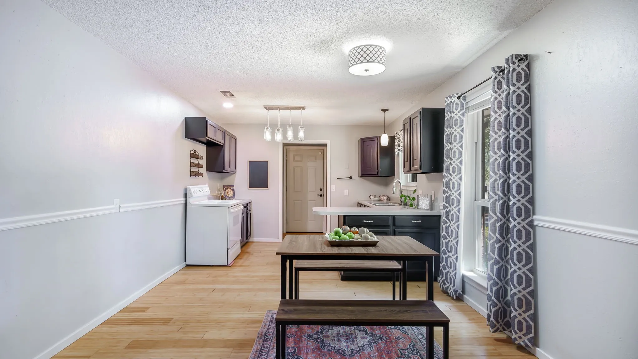 Single Family Residence For Sale in Denton County , 210 Surveyors Road, Krugerville, Texas 76227, 3 Bedroom, 1 Bathroom, Garage spaces, 1,266 Sqft, built in 1985, mls#21374619, Real Estate Agent in Krugerville, Homes For Sale in Denton county, Homes For Sale in Krugerville, Realtor in Krugerville Texas, Real Estate Brokerage Independent Realty Texas, Luminita Cordes Realtor