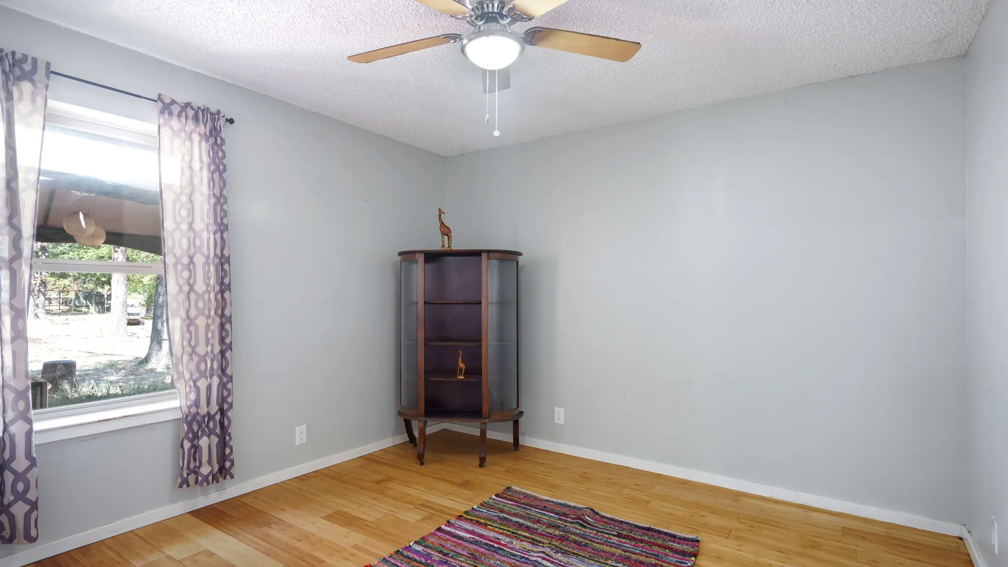 Single Family Residence For Sale in Denton County , 210 Surveyors Road, Krugerville, Texas 76227, 3 Bedroom, 1 Bathroom, Garage spaces, 1,266 Sqft, built in 1985, mls#21374619, Real Estate Agent in Krugerville, Homes For Sale in Denton county, Homes For Sale in Krugerville, Realtor in Krugerville Texas, Real Estate Brokerage Independent Realty Texas, Luminita Cordes Realtor