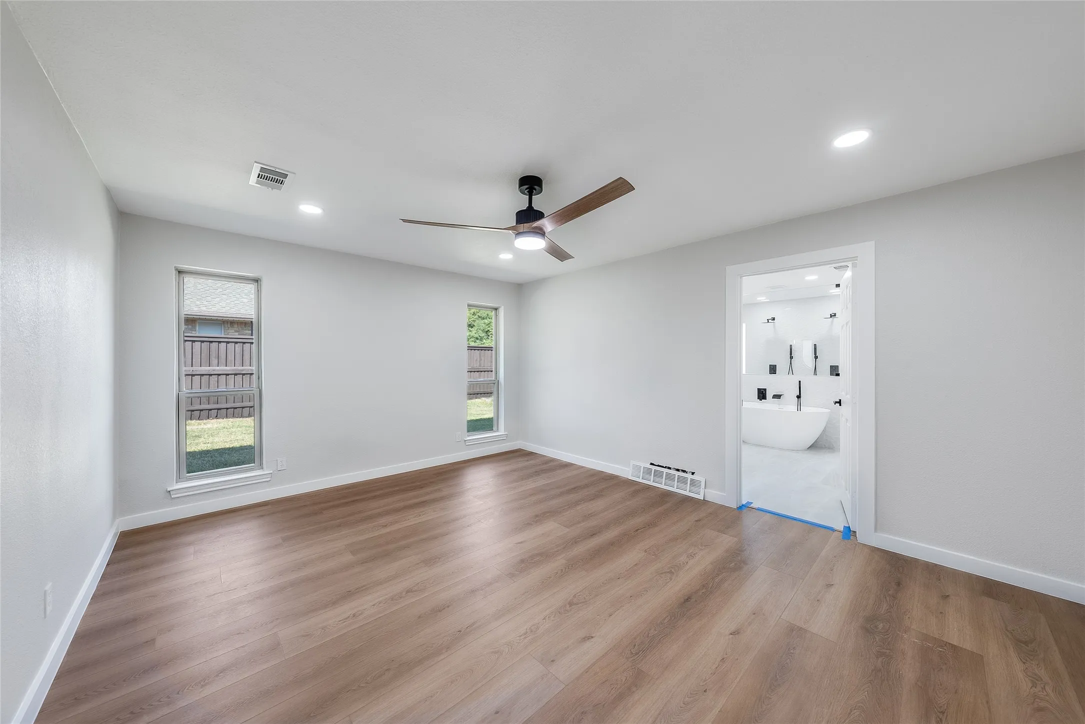 Single Family Residence For Sale in Collin County , 2701 Crow Valley Trail, Plano, Texas 75023, 4 Bedroom, 3 Bathroom, 2 Garage spaces, 2,470 Sqft, built in 1978, mls#21388636, Real Estate Agent in Plano, Homes For Sale in Collin county, Homes For Sale in Plano, Realtor in Plano Texas, Real Estate Brokerage Independent Realty Texas, Luminita Cordes Realtor