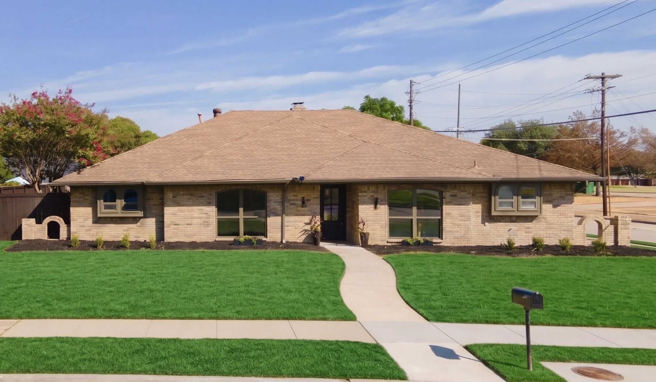 Single Family Residence For Sale in Collin County , 2701 Crow Valley Trail, Plano, Texas 75023, 4 Bedroom, 3 Bathroom, 2 Garage spaces, 2,470 Sqft, built in 1978, mls#21388636, Real Estate Agent in Plano, Homes For Sale in Collin county, Homes For Sale in Plano, Realtor in Plano Texas, Real Estate Brokerage Independent Realty Texas, Luminita Cordes Realtor