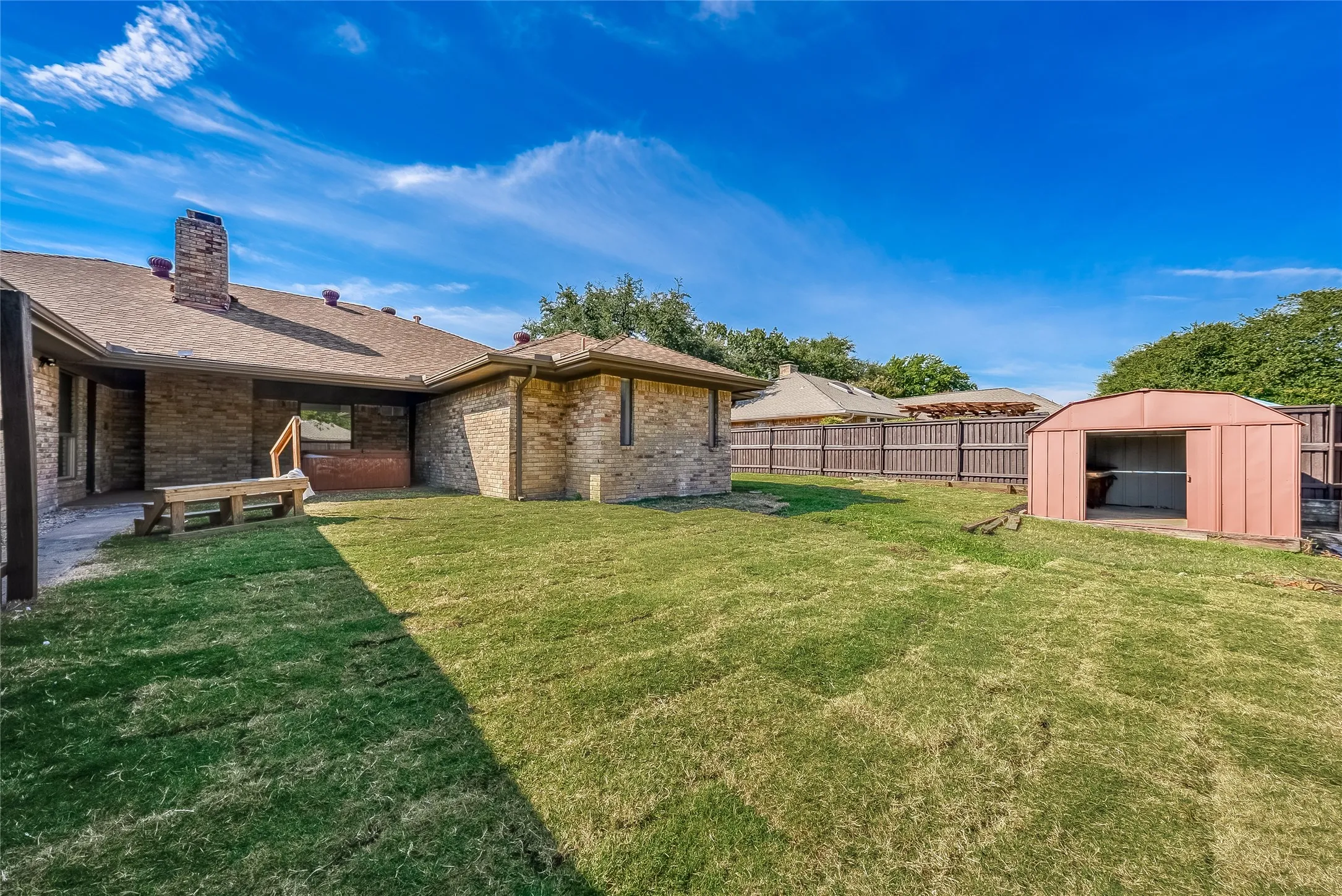 Single Family Residence For Sale in Collin County , 2701 Crow Valley Trail, Plano, Texas 75023, 4 Bedroom, 3 Bathroom, 2 Garage spaces, 2,470 Sqft, built in 1978, mls#21388636, Real Estate Agent in Plano, Homes For Sale in Collin county, Homes For Sale in Plano, Realtor in Plano Texas, Real Estate Brokerage Independent Realty Texas, Luminita Cordes Realtor