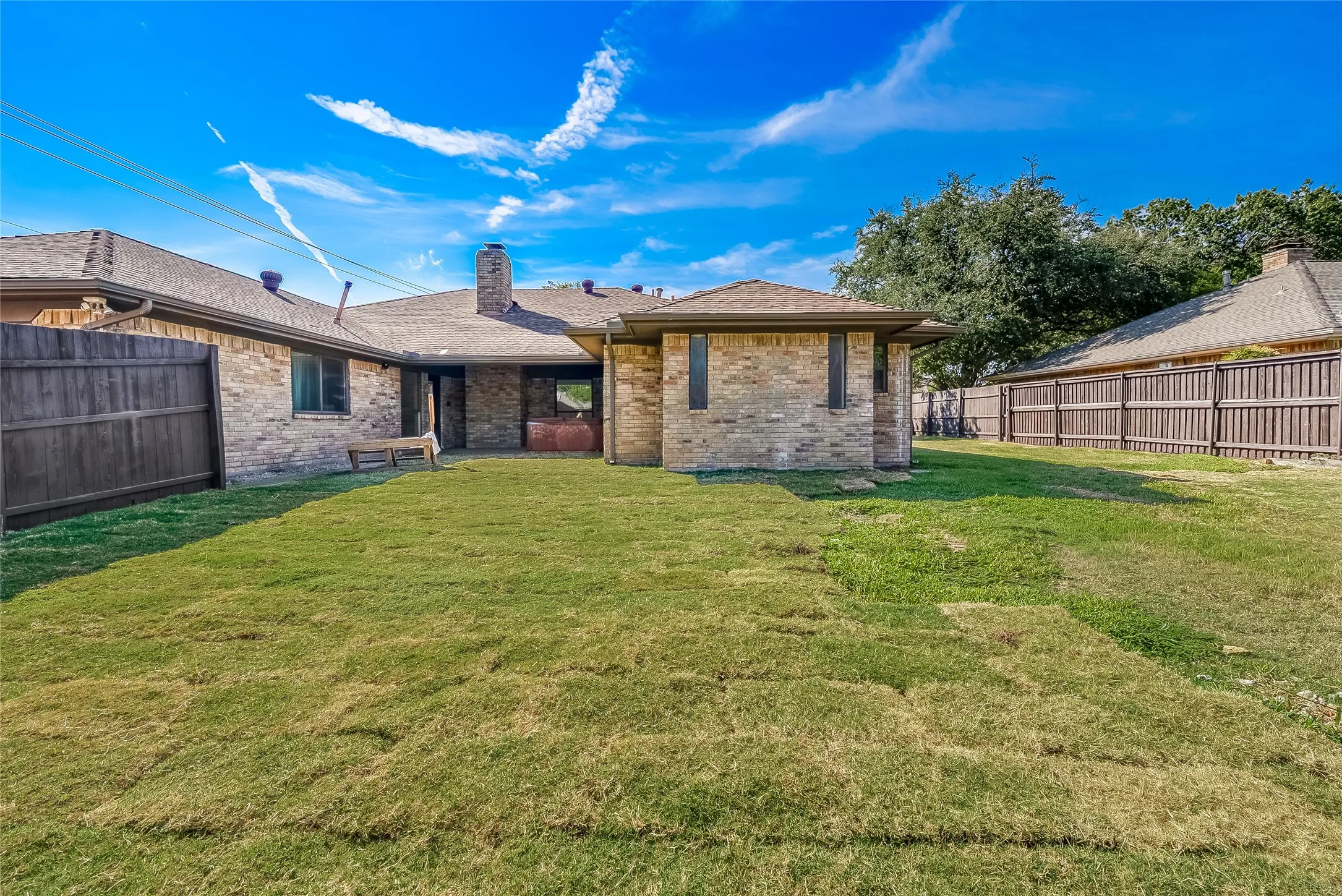 Single Family Residence For Sale in Collin County , 2701 Crow Valley Trail, Plano, Texas 75023, 4 Bedroom, 3 Bathroom, 2 Garage spaces, 2,470 Sqft, built in 1978, mls#21388636, Real Estate Agent in Plano, Homes For Sale in Collin county, Homes For Sale in Plano, Realtor in Plano Texas, Real Estate Brokerage Independent Realty Texas, Luminita Cordes Realtor