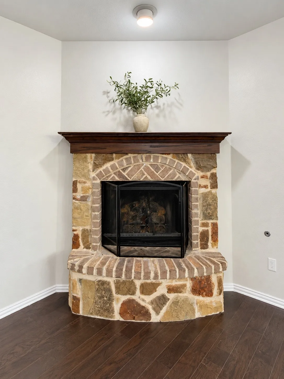 Fireplace Not AI staged