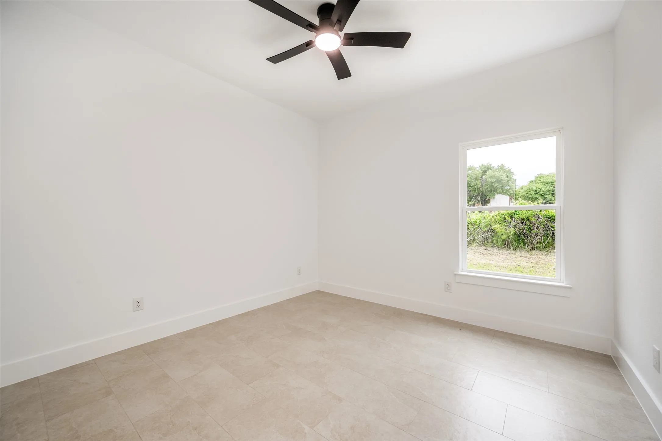 Single Family Residence For Sale in Wise County , 1621 County Road 4764, Boyd, Texas 76023, 4 Bedroom, 2 Bathroom, 2 Garage spaces, 1,950 Sqft, built in 2025, mls#21399903, Real Estate Agent in Boyd, Homes For Sale in Wise county, Homes For Sale in Boyd, Realtor in Boyd Texas, Real Estate Brokerage Independent Realty Texas, Luminita Cordes Realtor