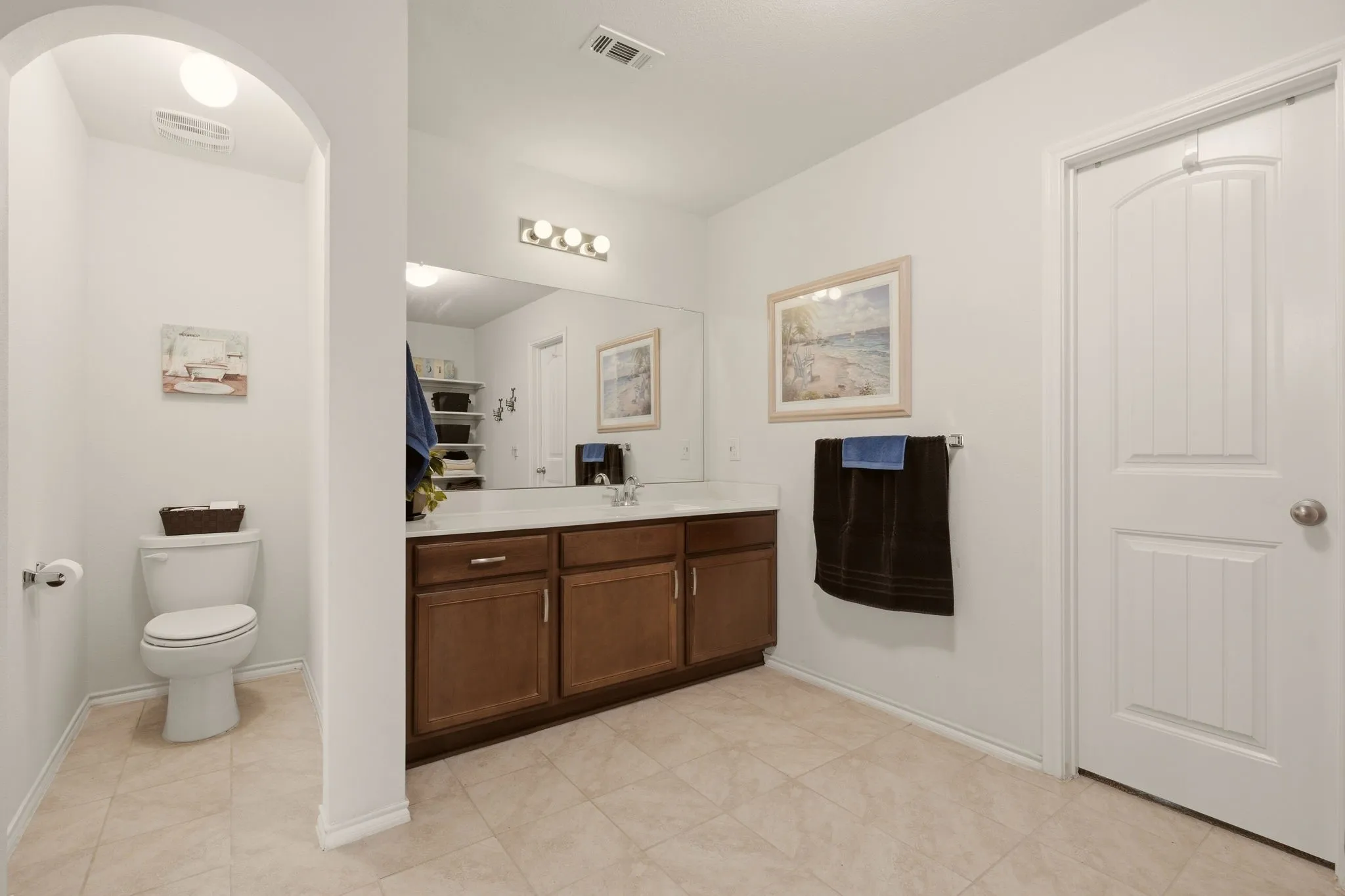 Sparkling clean describes this primary bath.