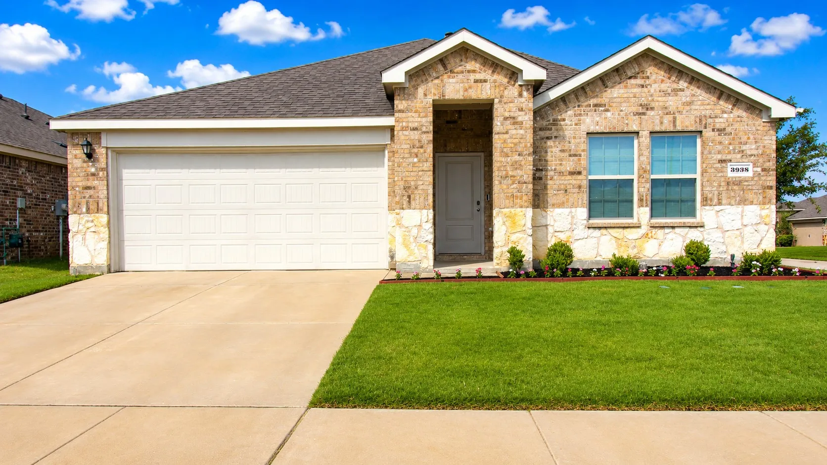 Single Family Residence For Sale in Denton County , 3938 Aintree Avenue, Celina, Texas 76227, 4 Bedroom, 2 Bathroom, 2 Garage spaces, 1,851 Sqft, built in 2021, mls#21397338, Real Estate Agent in Celina, Homes For Sale in Denton county, Homes For Sale in Celina, Realtor in Celina Texas, Real Estate Brokerage Independent Realty Texas, Luminita Cordes Realtor