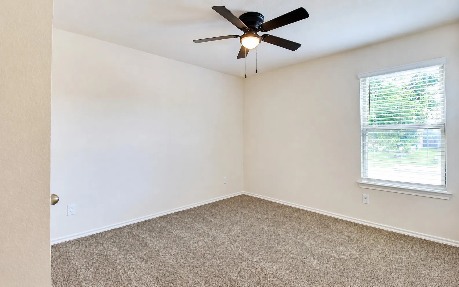 Single Family Residence For Sale in Denton County , 3938 Aintree Avenue, Celina, Texas 76227, 4 Bedroom, 2 Bathroom, 2 Garage spaces, 1,851 Sqft, built in 2021, mls#21397338, Real Estate Agent in Celina, Homes For Sale in Denton county, Homes For Sale in Celina, Realtor in Celina Texas, Real Estate Brokerage Independent Realty Texas, Luminita Cordes Realtor