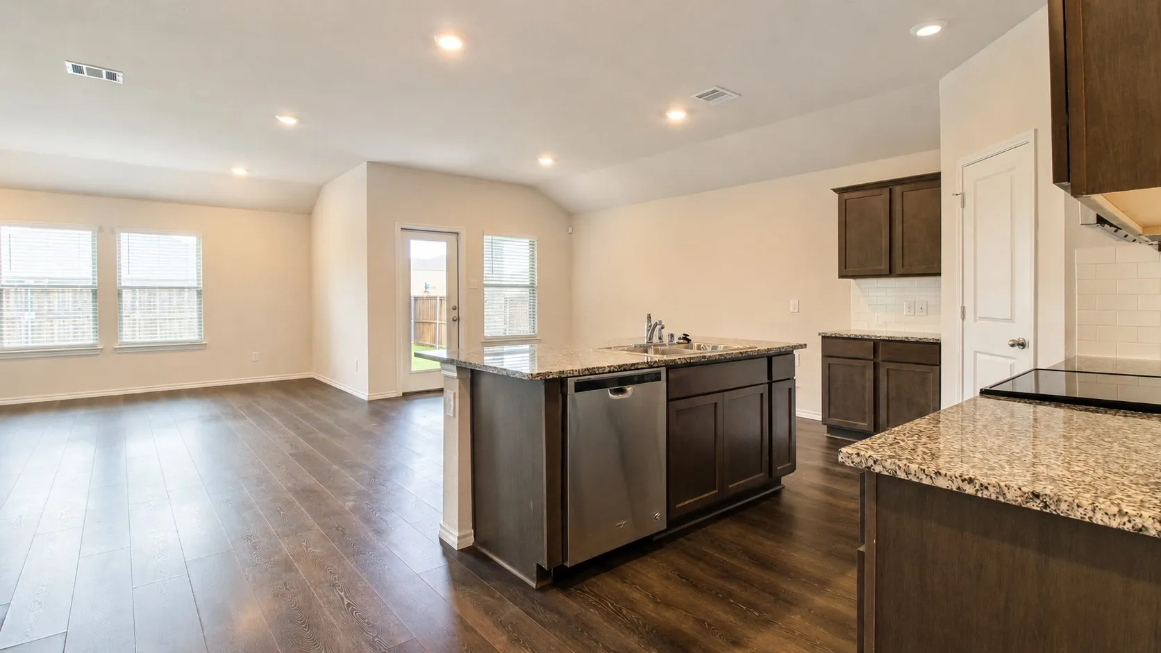 Single Family Residence For Sale in Denton County , 3938 Aintree Avenue, Celina, Texas 76227, 4 Bedroom, 2 Bathroom, 2 Garage spaces, 1,851 Sqft, built in 2021, mls#21397338, Real Estate Agent in Celina, Homes For Sale in Denton county, Homes For Sale in Celina, Realtor in Celina Texas, Real Estate Brokerage Independent Realty Texas, Luminita Cordes Realtor