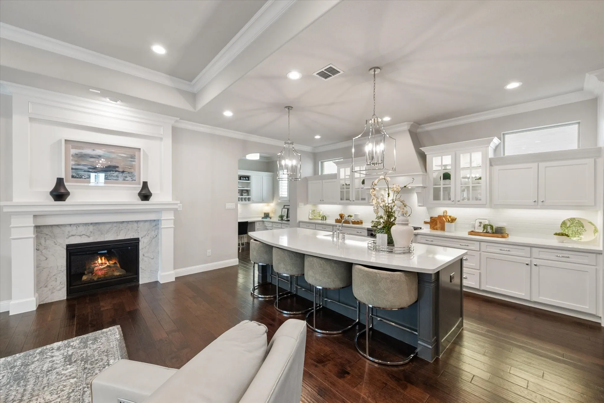 Single Family Residence For Sale in Tarrant County , 3584 Plum Vista Place, Arlington, Texas 76005, 3 Bedroom, 4 Bathroom, 2 Garage spaces, 3,393 Sqft, built in 2017, mls#21398023, Real Estate Agent in Arlington, Homes For Sale in Tarrant county, Homes For Sale in Arlington, Realtor in Arlington Texas, Real Estate Brokerage Independent Realty Texas, Luminita Cordes Realtor