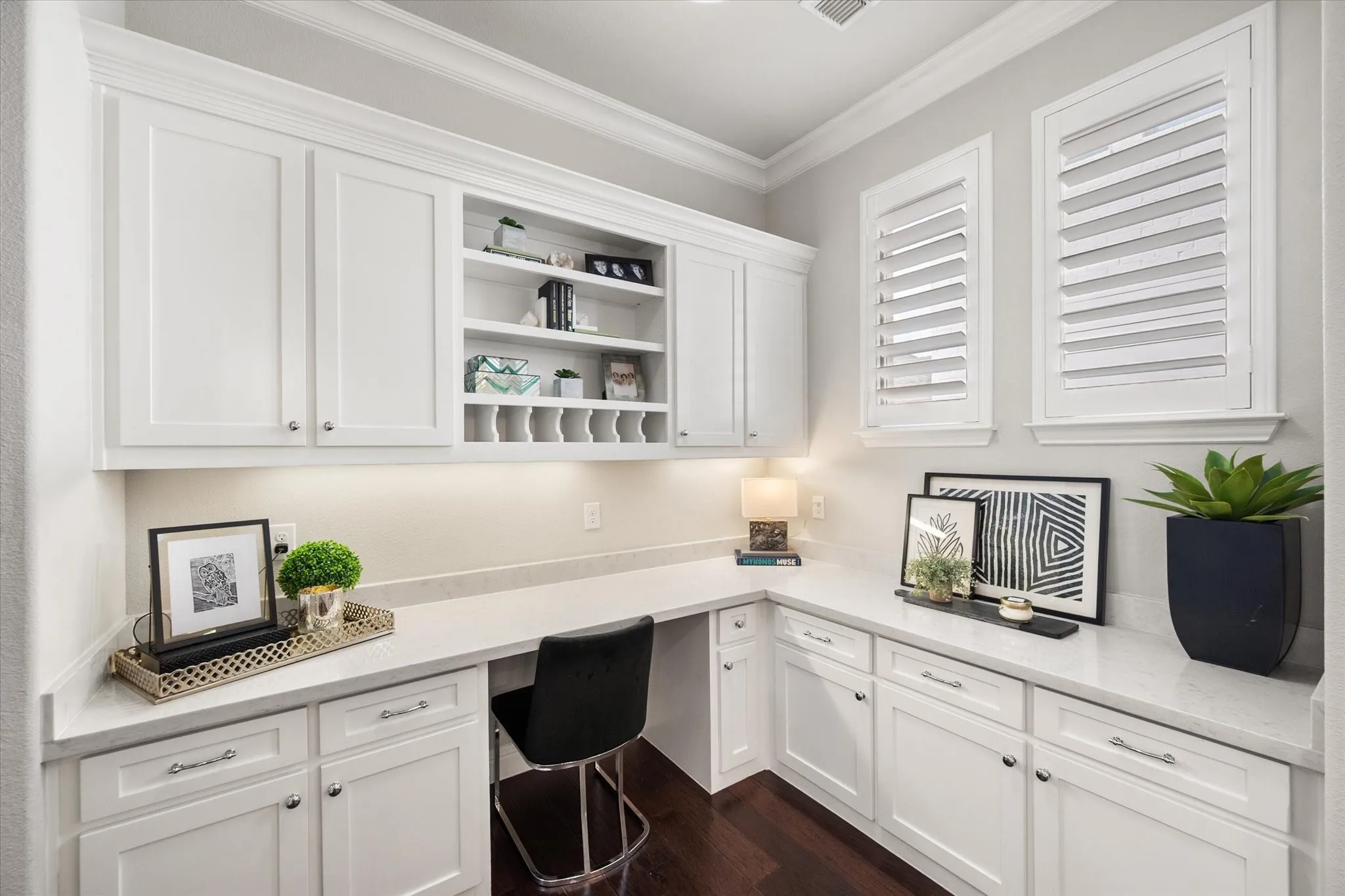 Single Family Residence For Sale in Tarrant County , 3584 Plum Vista Place, Arlington, Texas 76005, 3 Bedroom, 4 Bathroom, 2 Garage spaces, 3,393 Sqft, built in 2017, mls#21398023, Real Estate Agent in Arlington, Homes For Sale in Tarrant county, Homes For Sale in Arlington, Realtor in Arlington Texas, Real Estate Brokerage Independent Realty Texas, Luminita Cordes Realtor
