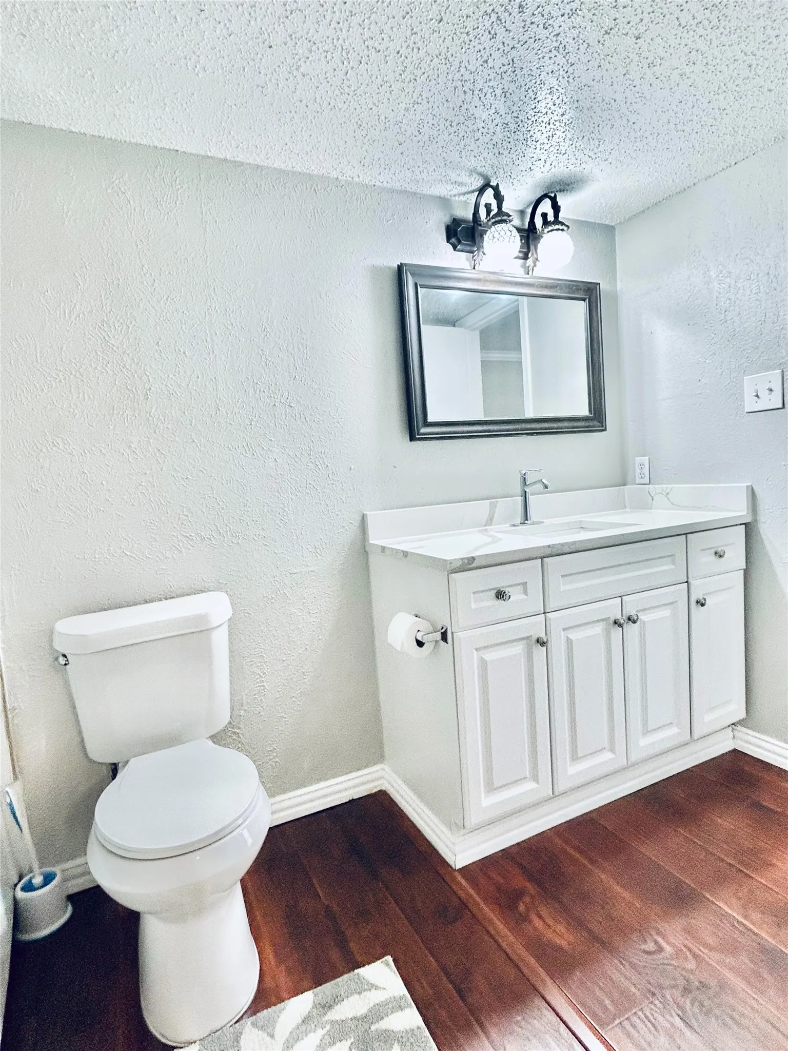 Condominium For Rent in Dallas County , 3022 Forest Lane 319, Dallas, Texas 75234, 1 Bedroom, 1 Bathroom, Garage spaces, 552 Sqft, built in 1982, mls#21401605, Real Estate Agent in Dallas, Homes For Rent in Dallas county, Homes For Rent in Dallas, Realtor in Dallas Texas, Real Estate Brokerage Independent Realty Texas, Luminita Cordes Realtor