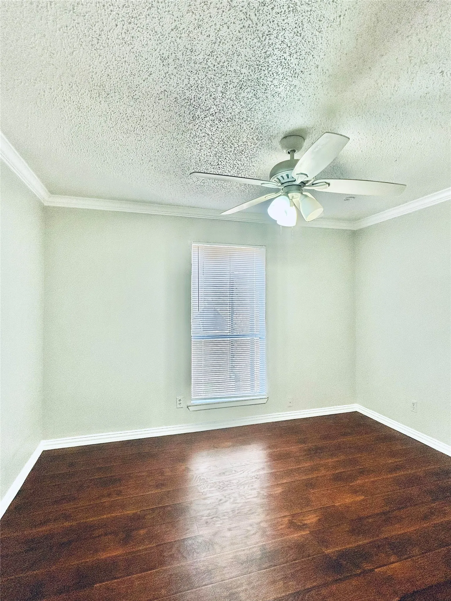 Condominium For Rent in Dallas County , 3022 Forest Lane 319, Dallas, Texas 75234, 1 Bedroom, 1 Bathroom, Garage spaces, 552 Sqft, built in 1982, mls#21401605, Real Estate Agent in Dallas, Homes For Rent in Dallas county, Homes For Rent in Dallas, Realtor in Dallas Texas, Real Estate Brokerage Independent Realty Texas, Luminita Cordes Realtor