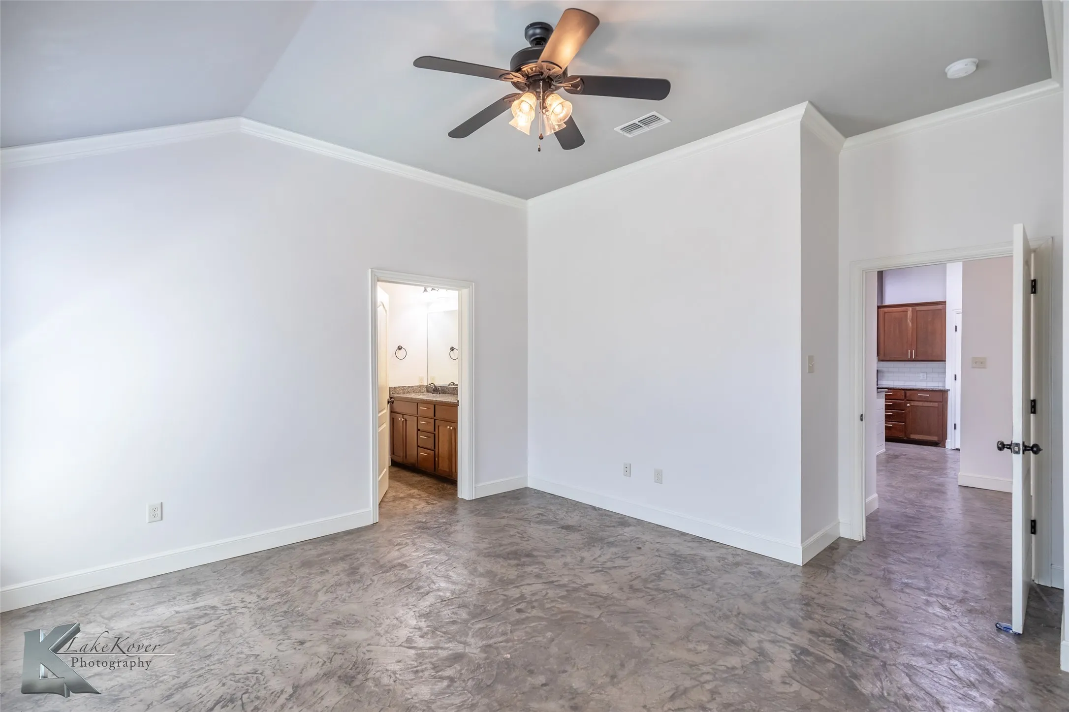Duplex For Rent in Taylor County , 3804 Carrera Lane, Abilene, Texas 79602, 3 Bedroom, 2 Bathroom, 2 Garage spaces, 1,539 Sqft, built in 2016, mls#21401638, Real Estate Agent in Abilene, Homes For Rent in Taylor county, Homes For Rent in Abilene, Realtor in Abilene Texas, Real Estate Brokerage Independent Realty Texas, Luminita Cordes Realtor