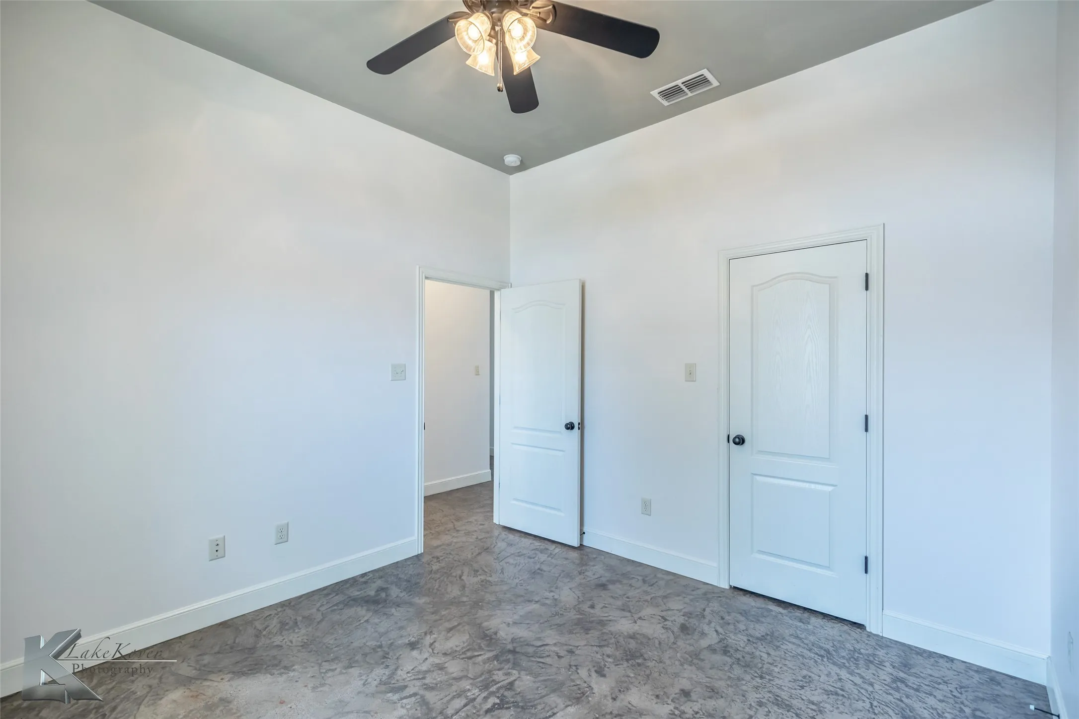 Duplex For Rent in Taylor County , 3804 Carrera Lane, Abilene, Texas 79602, 3 Bedroom, 2 Bathroom, 2 Garage spaces, 1,539 Sqft, built in 2016, mls#21401638, Real Estate Agent in Abilene, Homes For Rent in Taylor county, Homes For Rent in Abilene, Realtor in Abilene Texas, Real Estate Brokerage Independent Realty Texas, Luminita Cordes Realtor