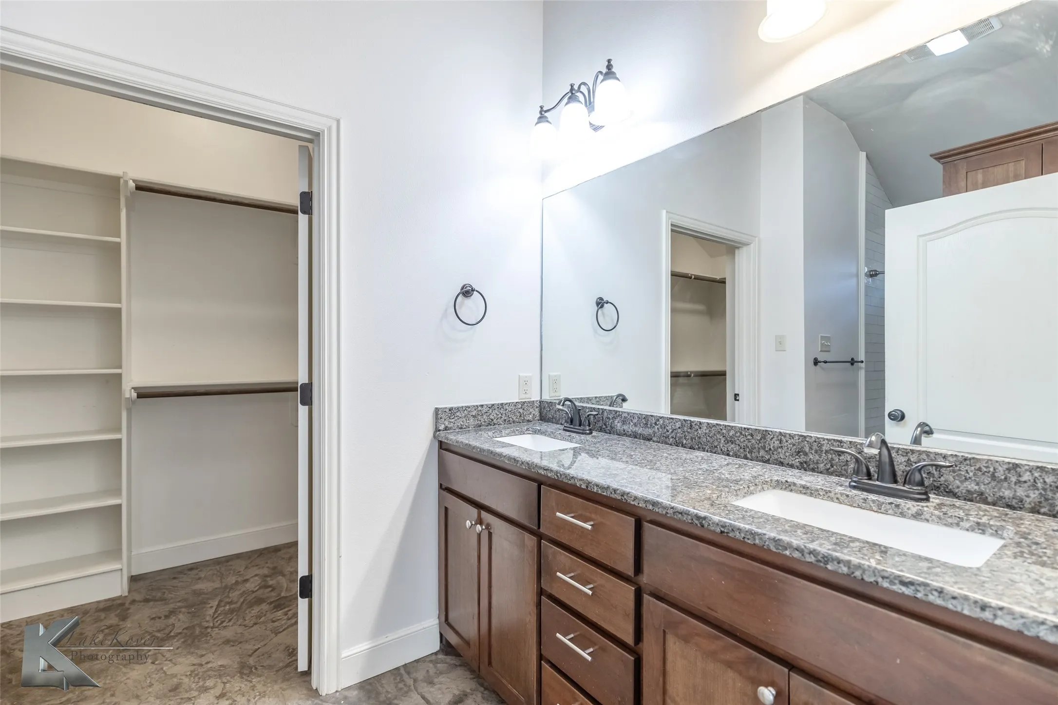 Duplex For Rent in Taylor County , 3804 Carrera Lane, Abilene, Texas 79602, 3 Bedroom, 2 Bathroom, 2 Garage spaces, 1,539 Sqft, built in 2016, mls#21401638, Real Estate Agent in Abilene, Homes For Rent in Taylor county, Homes For Rent in Abilene, Realtor in Abilene Texas, Real Estate Brokerage Independent Realty Texas, Luminita Cordes Realtor
