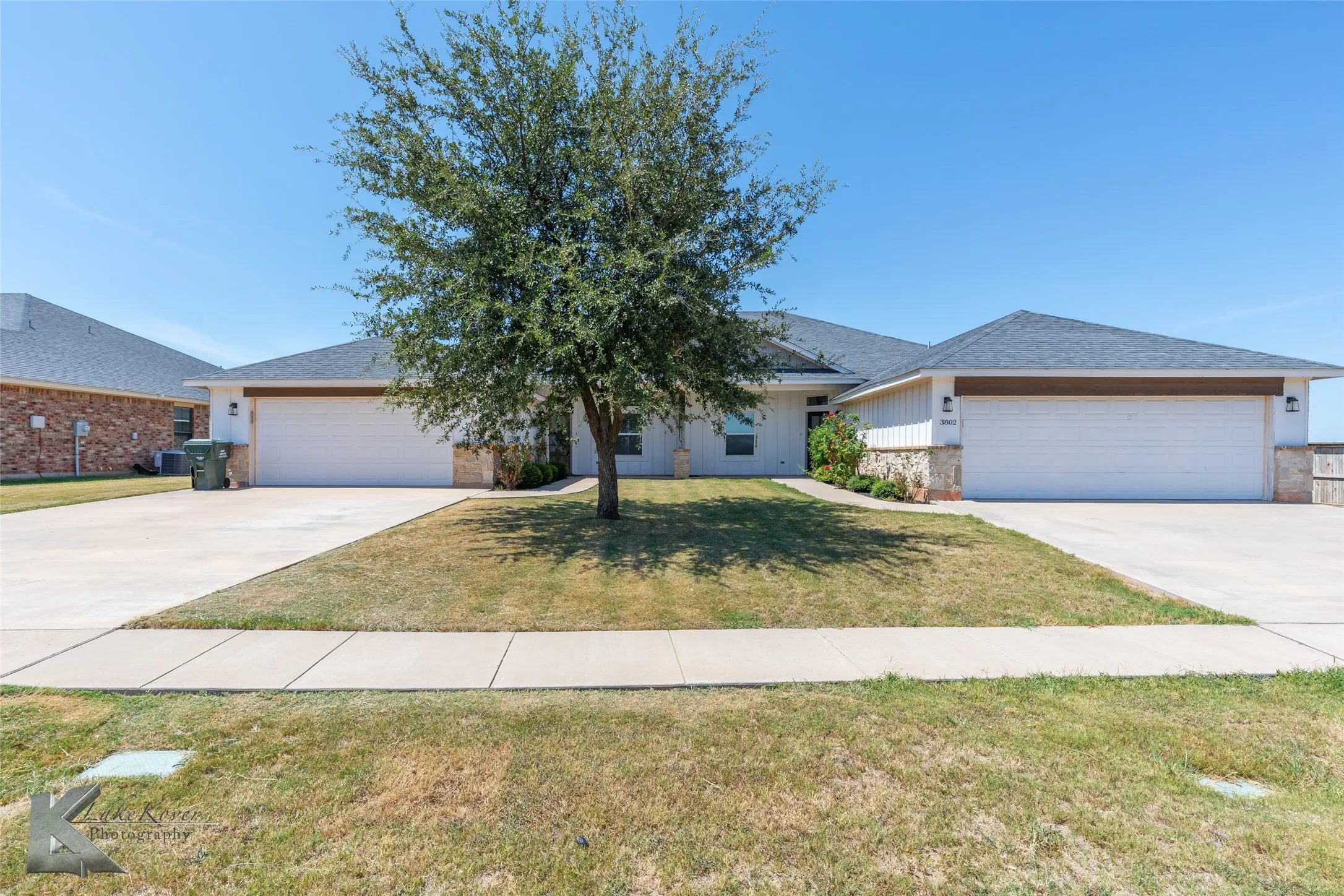 Duplex For Rent in Taylor County , 3804 Carrera Lane, Abilene, Texas 79602, 3 Bedroom, 2 Bathroom, 2 Garage spaces, 1,539 Sqft, built in 2016, mls#21401638, Real Estate Agent in Abilene, Homes For Rent in Taylor county, Homes For Rent in Abilene, Realtor in Abilene Texas, Real Estate Brokerage Independent Realty Texas, Luminita Cordes Realtor