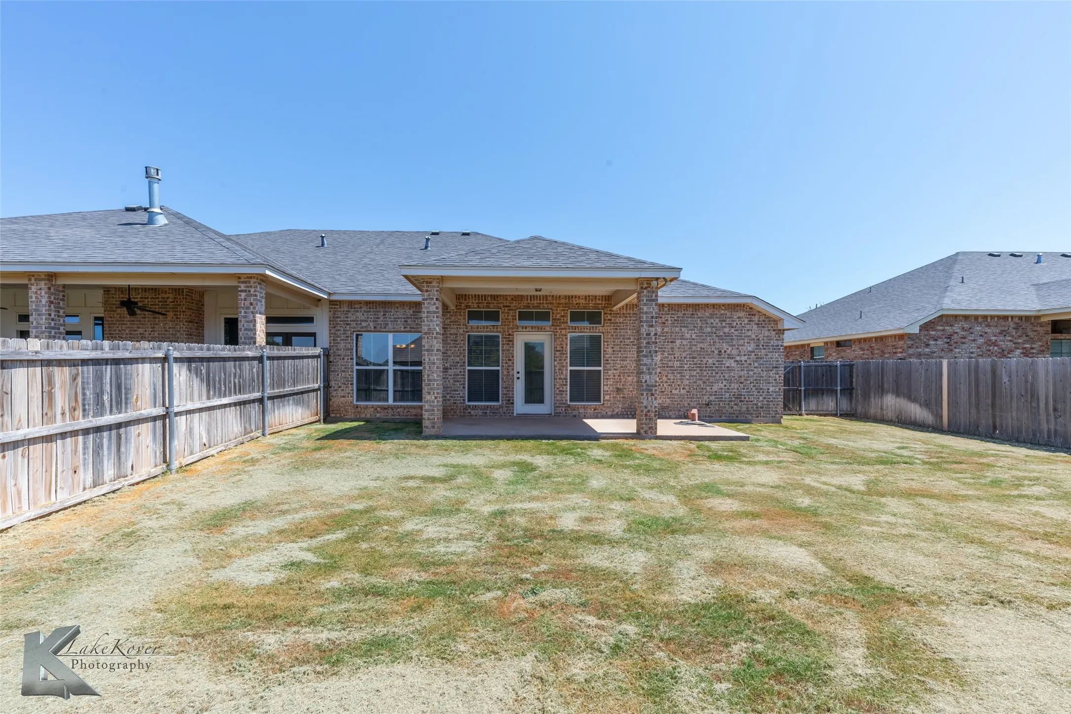 Duplex For Rent in Taylor County , 3804 Carrera Lane, Abilene, Texas 79602, 3 Bedroom, 2 Bathroom, 2 Garage spaces, 1,539 Sqft, built in 2016, mls#21401638, Real Estate Agent in Abilene, Homes For Rent in Taylor county, Homes For Rent in Abilene, Realtor in Abilene Texas, Real Estate Brokerage Independent Realty Texas, Luminita Cordes Realtor