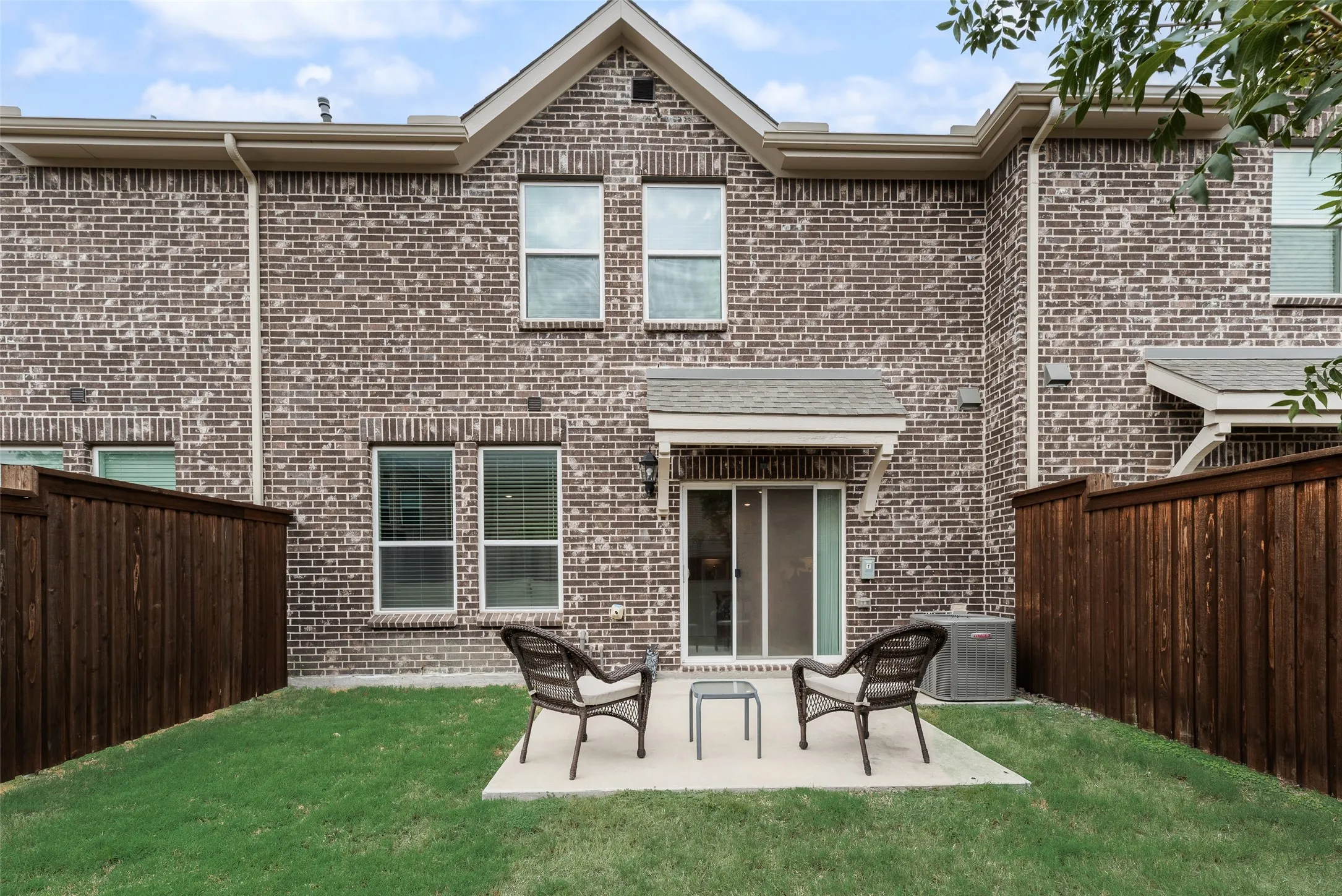 Single Family Residence For Sale in Collin County , 1319 Hill Country Place, Celina, Texas 75009, 3 Bedroom, 3 Bathroom, 2 Garage spaces, 1,885 Sqft, built in 2023, mls#21391936, Real Estate Agent in Celina, Homes For Sale in Collin county, Homes For Sale in Celina, Realtor in Celina Texas, Real Estate Brokerage Independent Realty Texas, Luminita Cordes Realtor