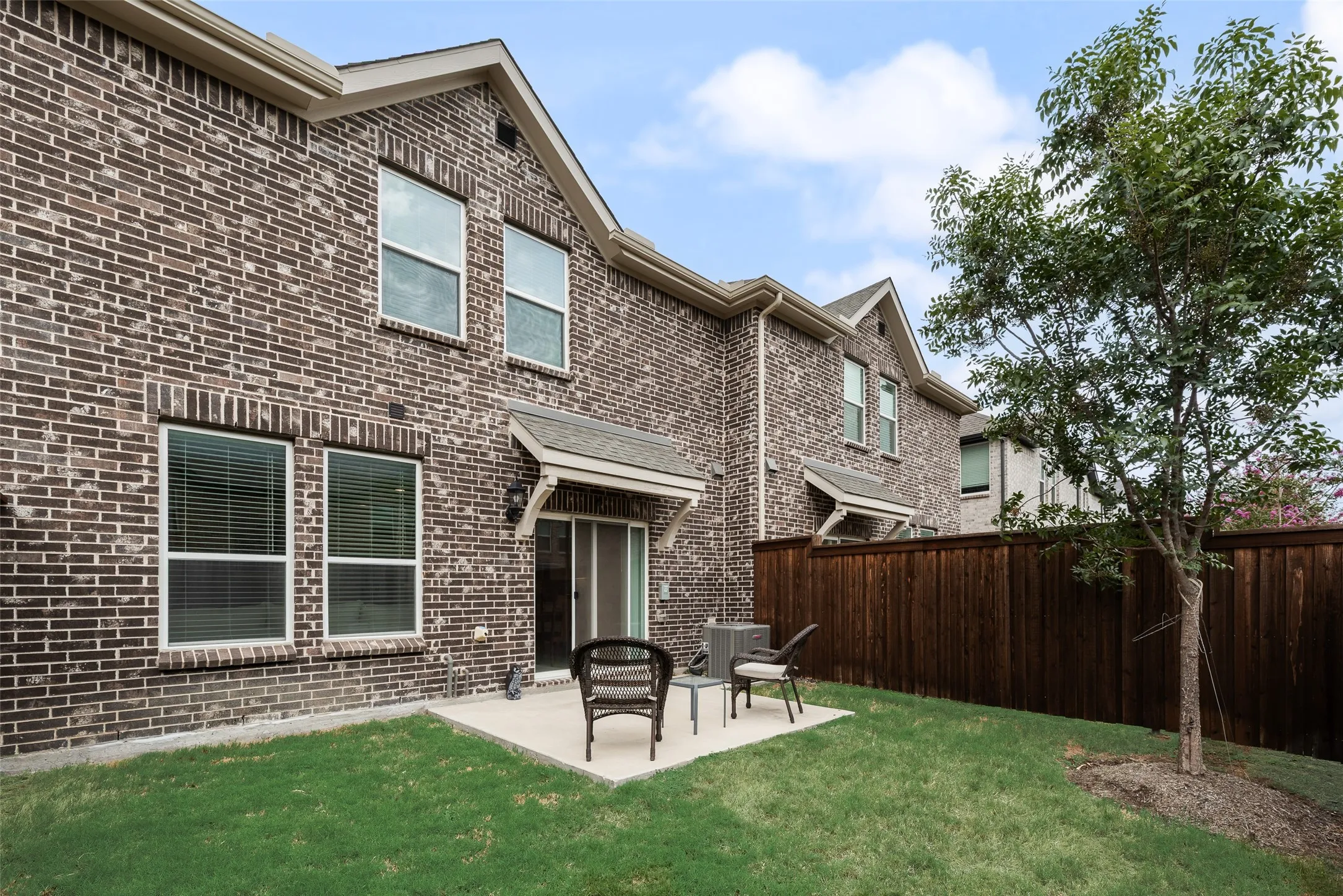 Single Family Residence For Sale in Collin County , 1319 Hill Country Place, Celina, Texas 75009, 3 Bedroom, 3 Bathroom, 2 Garage spaces, 1,885 Sqft, built in 2023, mls#21391936, Real Estate Agent in Celina, Homes For Sale in Collin county, Homes For Sale in Celina, Realtor in Celina Texas, Real Estate Brokerage Independent Realty Texas, Luminita Cordes Realtor