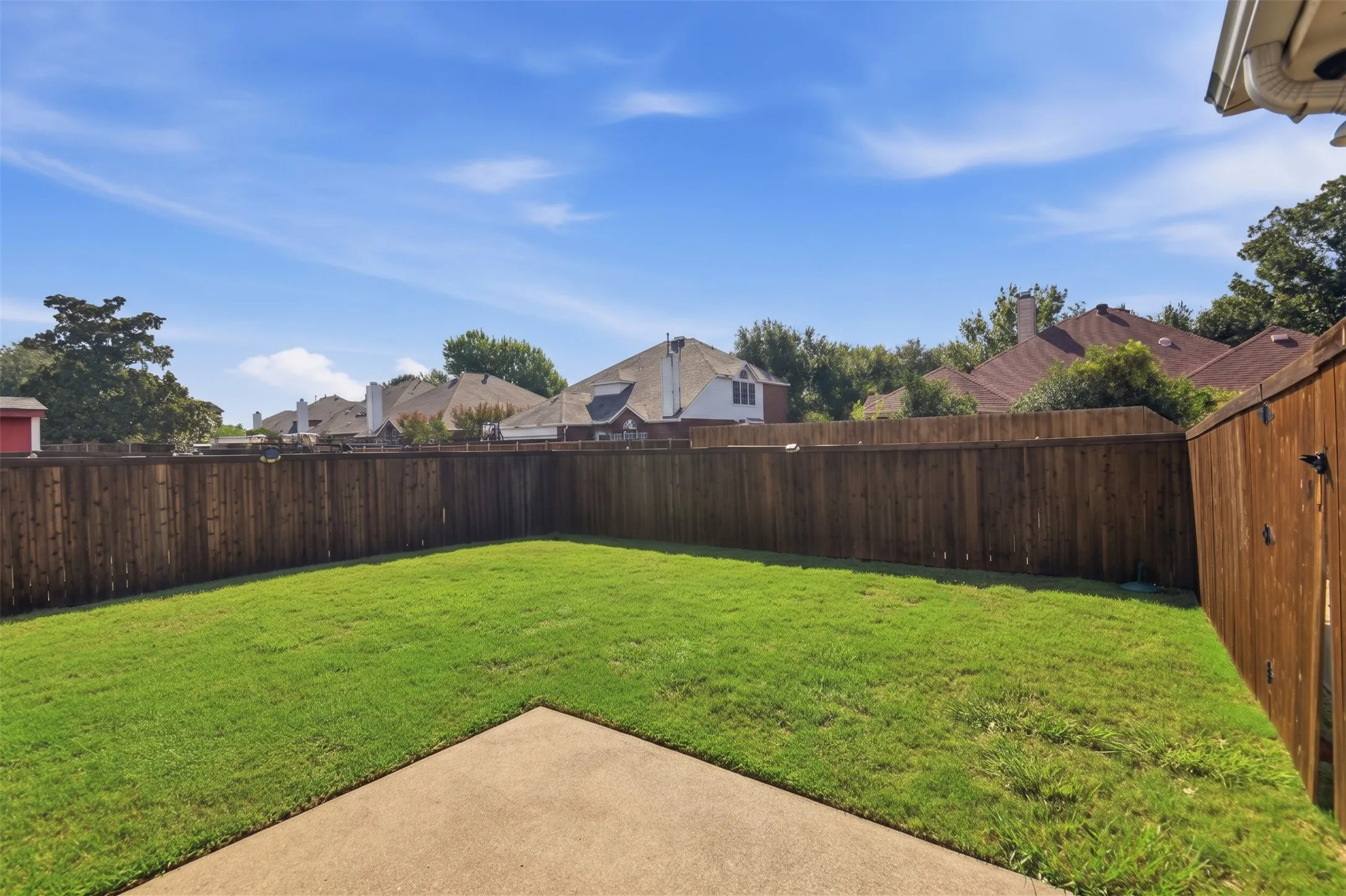 Single Family Residence For Sale in Denton County , 416 Kyle Lane, Lewisville, Texas 75067, 3 Bedroom, 2 Bathroom, 2 Garage spaces, 1,931 Sqft, built in 2000, mls#21401461, Real Estate Agent in Lewisville, Homes For Sale in Denton county, Homes For Sale in Lewisville, Realtor in Lewisville Texas, Real Estate Brokerage Independent Realty Texas, Luminita Cordes Realtor