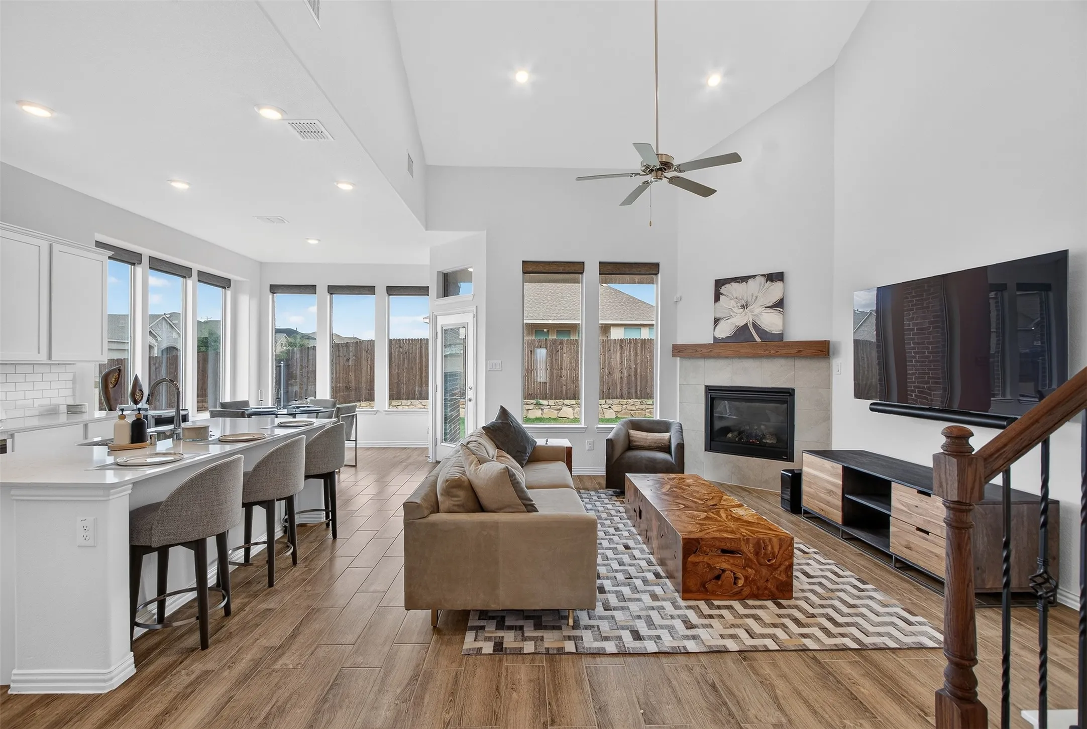 Single Family Residence For Sale in Collin County , 301 Red Cedar Drive, Princeton, Texas 75407, 4 Bedroom, 4 Bathroom, 2 Garage spaces, 3,464 Sqft, built in 2022, mls#21371365, Real Estate Agent in Princeton, Homes For Sale in Collin county, Homes For Sale in Princeton, Realtor in Princeton Texas, Real Estate Brokerage Independent Realty Texas, Luminita Cordes Realtor