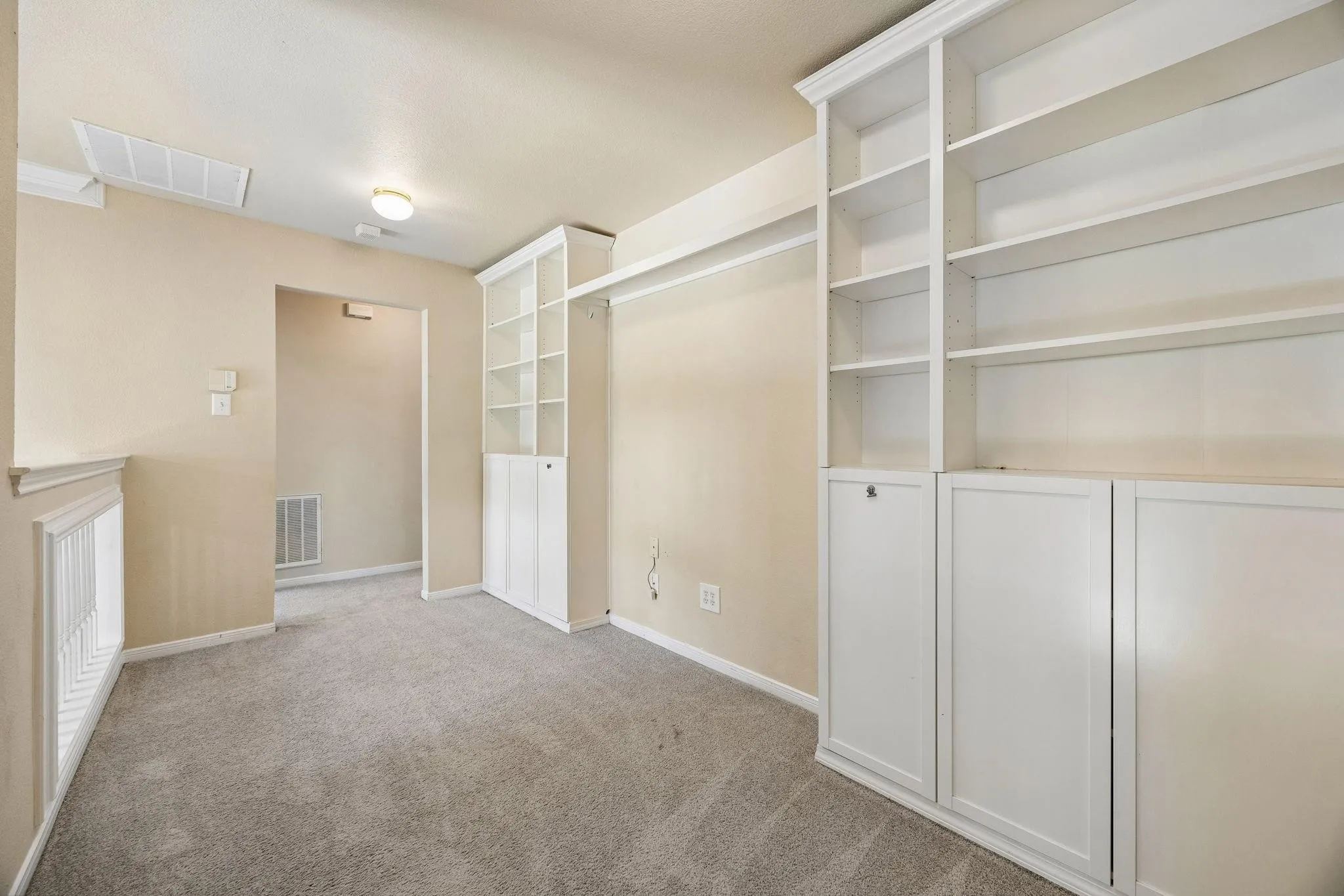 Single Family Residence For Rent in Denton County , 104 Rolling Rock Drive, Trophy Club, Texas 76262, 4 Bedroom, 3 Bathroom, 2 Garage spaces, 2,220 Sqft, built in 1998, mls#21401405, Real Estate Agent in Trophy Club, Homes For Rent in Denton county, Homes For Rent in Trophy Club, Realtor in Trophy Club Texas, Real Estate Brokerage Independent Realty Texas, Luminita Cordes Realtor