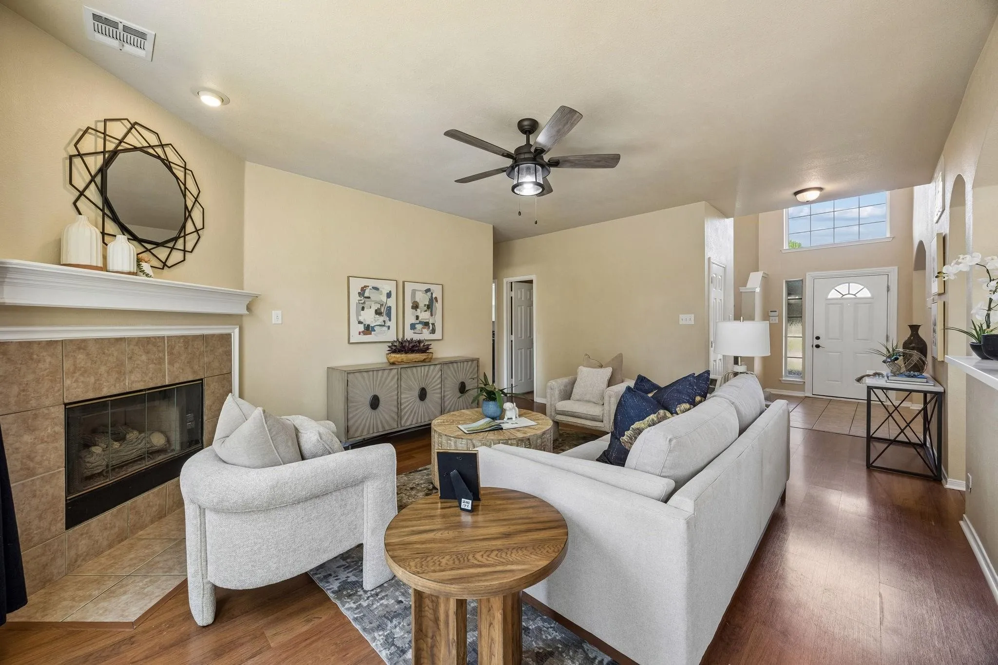 Single Family Residence For Rent in Denton County , 104 Rolling Rock Drive, Trophy Club, Texas 76262, 4 Bedroom, 3 Bathroom, 2 Garage spaces, 2,220 Sqft, built in 1998, mls#21401405, Real Estate Agent in Trophy Club, Homes For Rent in Denton county, Homes For Rent in Trophy Club, Realtor in Trophy Club Texas, Real Estate Brokerage Independent Realty Texas, Luminita Cordes Realtor