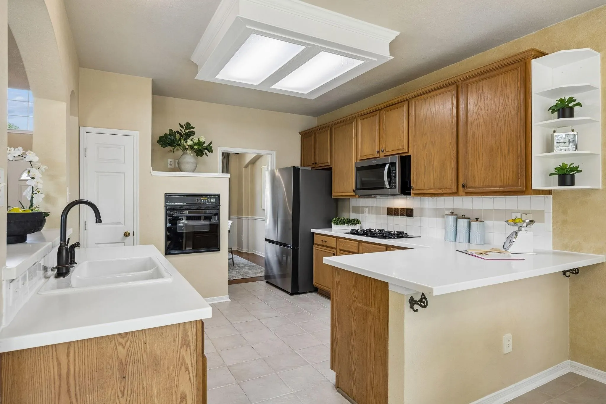 Single Family Residence For Rent in Denton County , 104 Rolling Rock Drive, Trophy Club, Texas 76262, 4 Bedroom, 3 Bathroom, 2 Garage spaces, 2,220 Sqft, built in 1998, mls#21401405, Real Estate Agent in Trophy Club, Homes For Rent in Denton county, Homes For Rent in Trophy Club, Realtor in Trophy Club Texas, Real Estate Brokerage Independent Realty Texas, Luminita Cordes Realtor