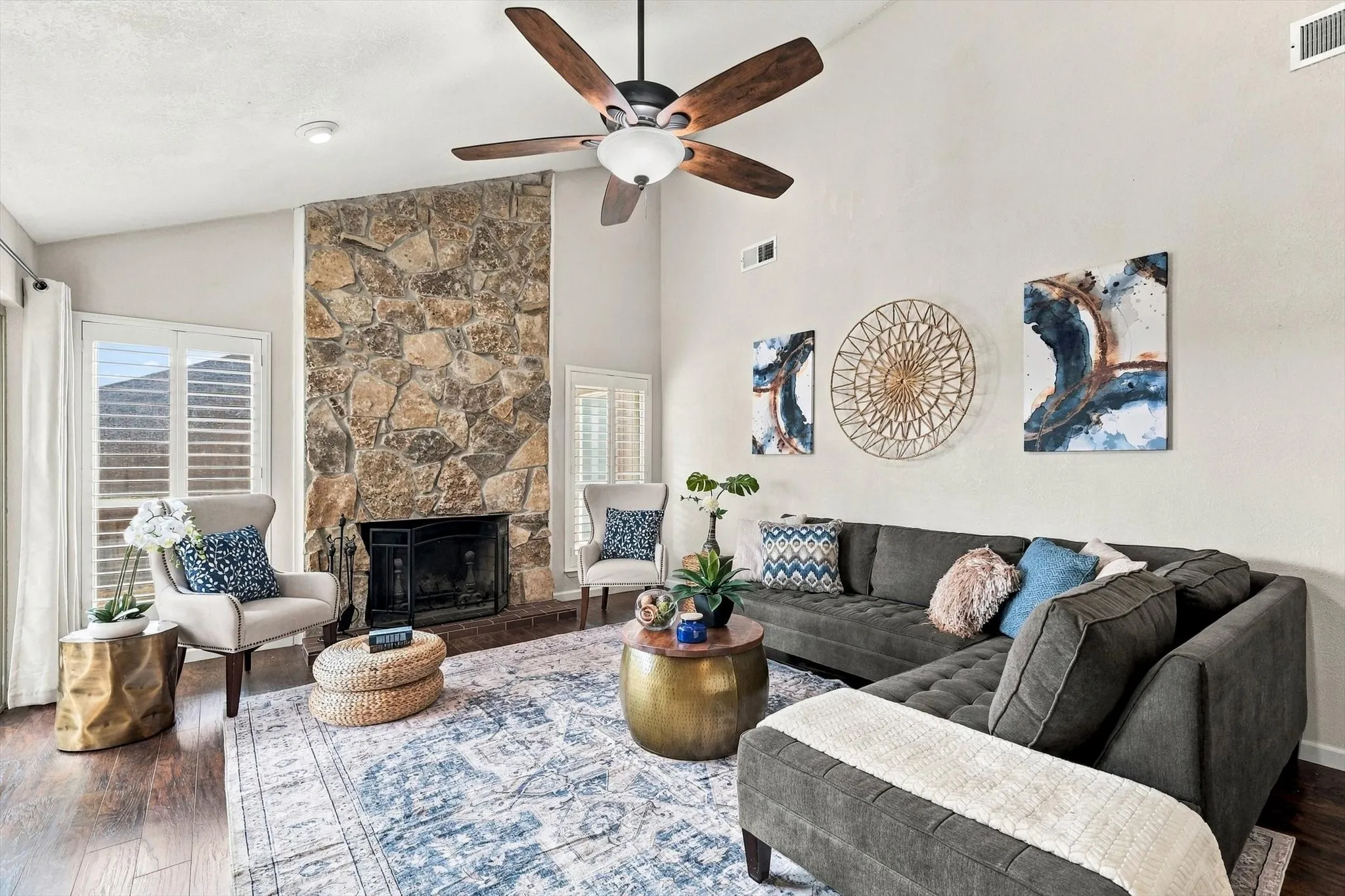 Single Family Residence For Sale in Tarrant County , 3713 Dexter Avenue, Fort Worth, Texas 76107, 3 Bedroom, 2 Bathroom, Garage spaces, 1,440 Sqft, built in 1978, mls#21401423, Real Estate Agent in Fort Worth, Homes For Sale in Tarrant county, Homes For Sale in Fort Worth, Realtor in Fort Worth Texas, Real Estate Brokerage Independent Realty Texas, Luminita Cordes Realtor