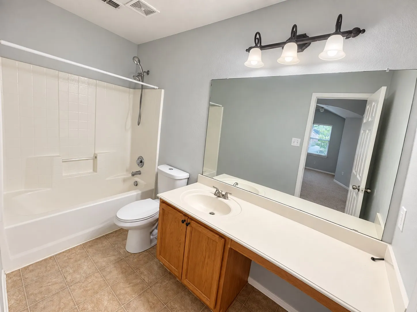 Single Family Residence For Rent in Denton County , 1678 Chukar Drive, Aubrey, Texas 76227, 4 Bedroom, 3 Bathroom, 2 Garage spaces, 2,349 Sqft, built in 2005, mls#21401159, Real Estate Agent in Aubrey, Homes For Rent in Denton county, Homes For Rent in Aubrey, Realtor in Aubrey Texas, Real Estate Brokerage Independent Realty Texas, Luminita Cordes Realtor