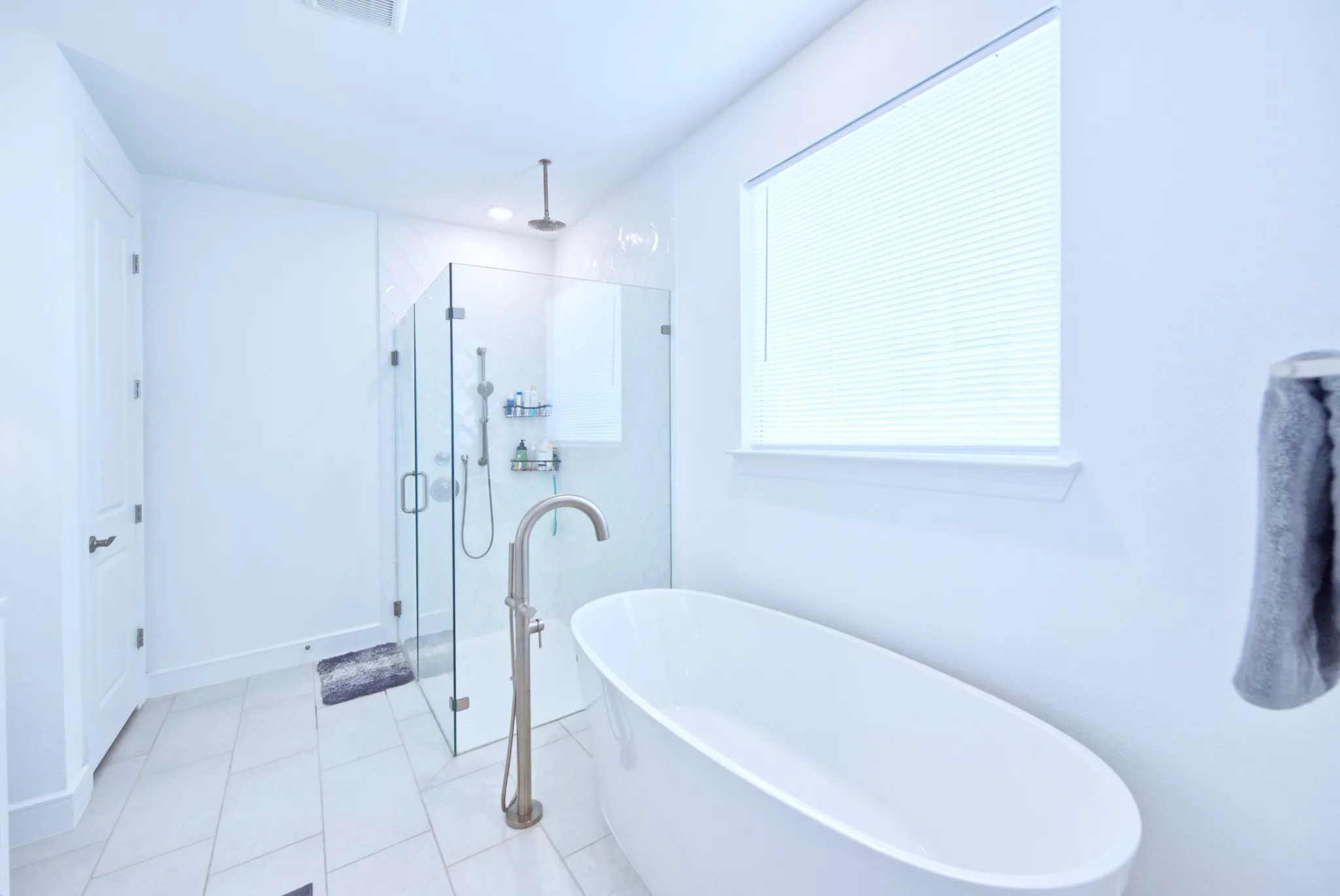 Single Family Residence For Sale in Collin County , 4312 Hollandwood Drive, Mc Kinney, Texas 75071, 4 Bedroom, 4 Bathroom, 2 Garage spaces, 3,206 Sqft, built in 2023, mls#21401624, Real Estate Agent in Mc Kinney, Homes For Sale in Collin county, Homes For Sale in Mc Kinney, Realtor in Mc Kinney Texas, Real Estate Brokerage Independent Realty Texas, Luminita Cordes Realtor