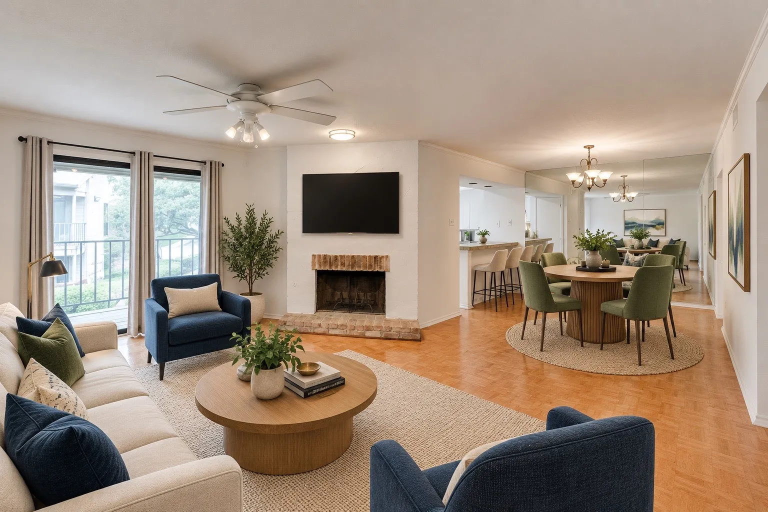 Condominium For Sale in Dallas County , 15221 Berry Trail 304, Dallas, Texas 75248, 2 Bedroom, 2 Bathroom, Garage spaces, 1,052 Sqft, built in 1981, mls#21401661, Real Estate Agent in Dallas, Homes For Sale in Dallas county, Homes For Sale in Dallas, Realtor in Dallas Texas, Real Estate Brokerage Independent Realty Texas, Luminita Cordes Realtor