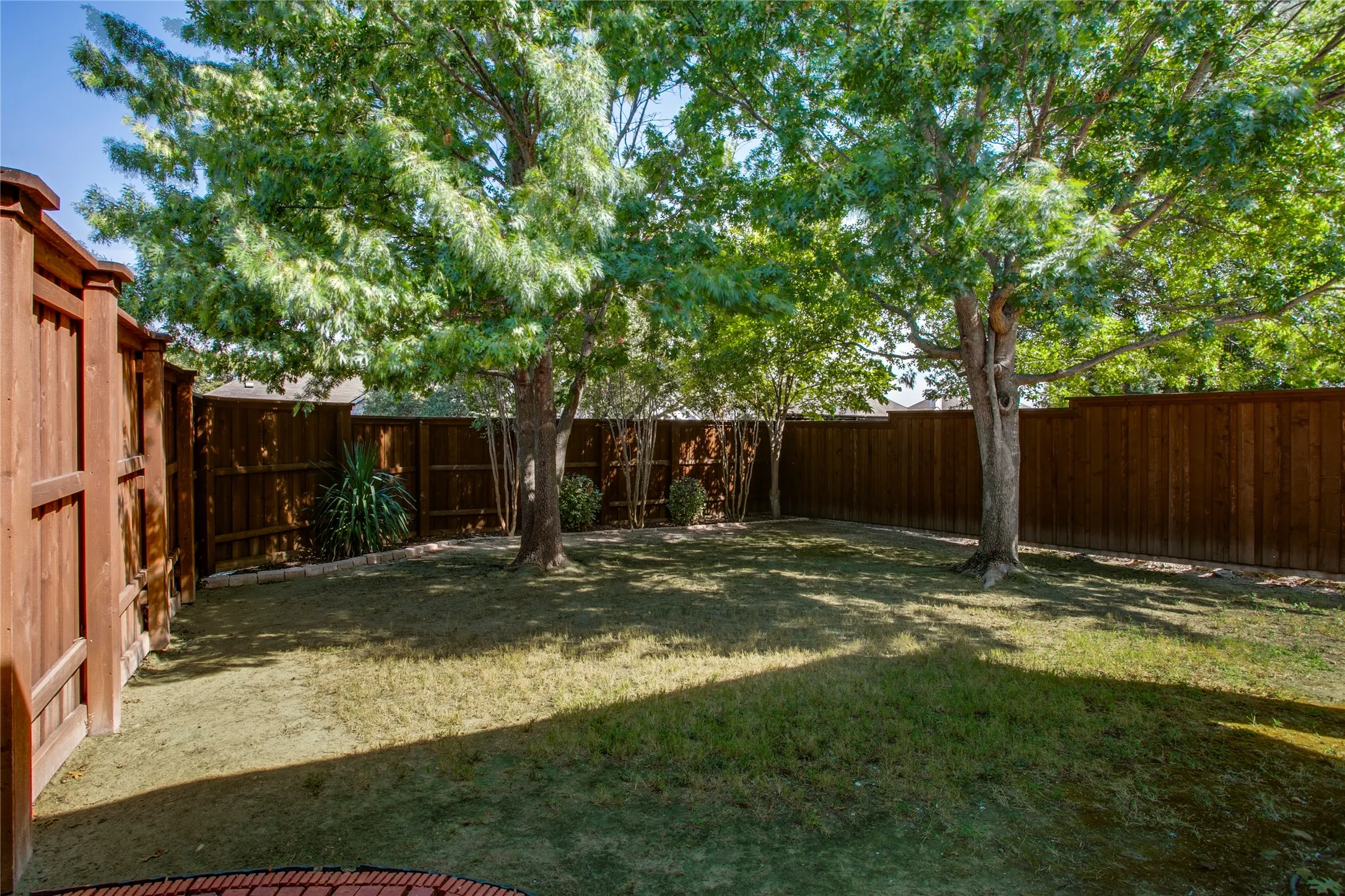 Single Family Residence For Sale in Rockwall County , 724 Vallejo Drive, Rockwall, Texas 75087, 3 Bedroom, 2 Bathroom, 2 Garage spaces, 1,931 Sqft, built in 2005, mls#21400547, Real Estate Agent in Rockwall, Homes For Sale in Rockwall county, Homes For Sale in Rockwall, Realtor in Rockwall Texas, Real Estate Brokerage Independent Realty Texas, Luminita Cordes Realtor