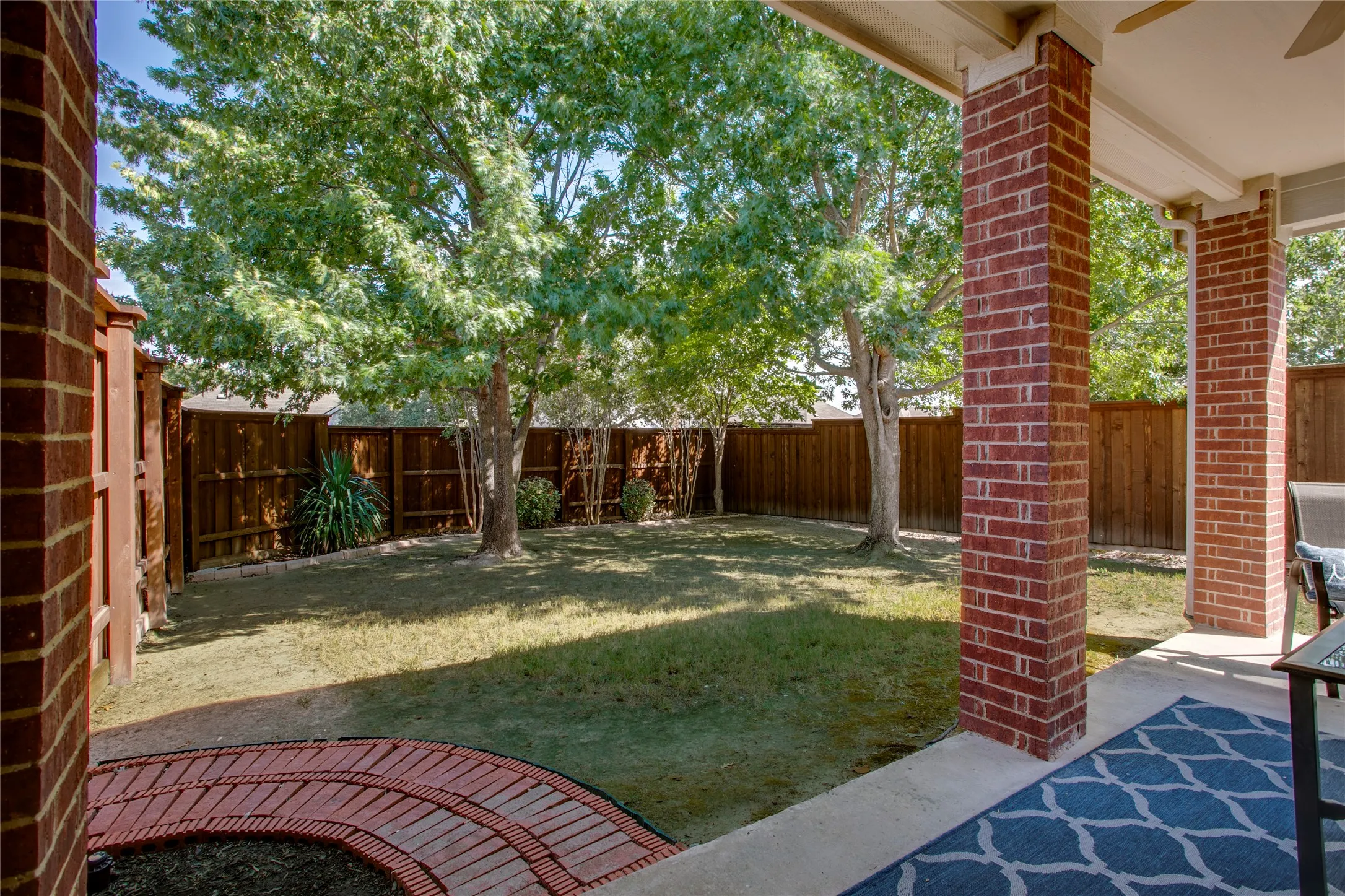 Single Family Residence For Sale in Rockwall County , 724 Vallejo Drive, Rockwall, Texas 75087, 3 Bedroom, 2 Bathroom, 2 Garage spaces, 1,931 Sqft, built in 2005, mls#21400547, Real Estate Agent in Rockwall, Homes For Sale in Rockwall county, Homes For Sale in Rockwall, Realtor in Rockwall Texas, Real Estate Brokerage Independent Realty Texas, Luminita Cordes Realtor