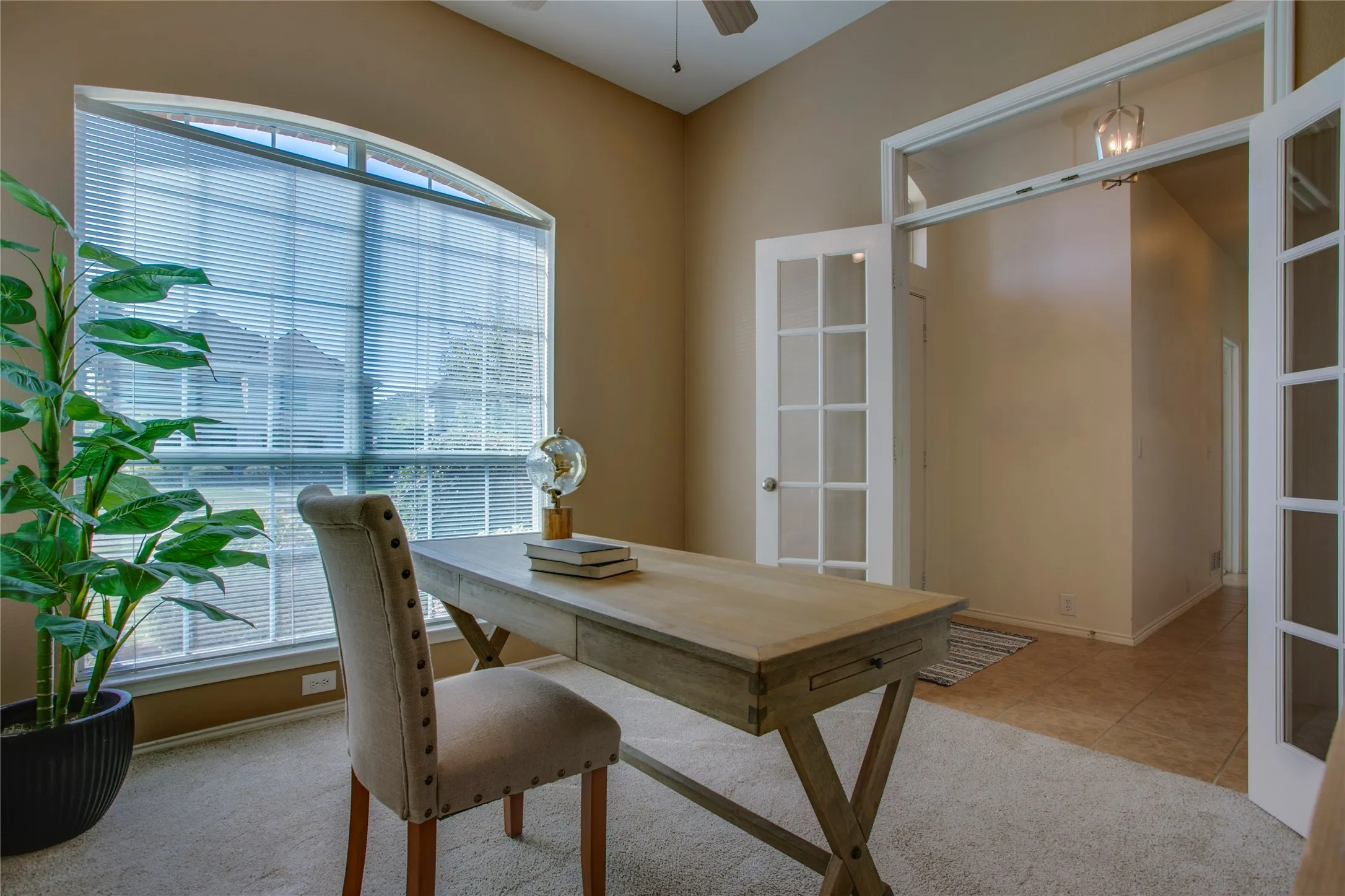 Single Family Residence For Sale in Rockwall County , 724 Vallejo Drive, Rockwall, Texas 75087, 3 Bedroom, 2 Bathroom, 2 Garage spaces, 1,931 Sqft, built in 2005, mls#21400547, Real Estate Agent in Rockwall, Homes For Sale in Rockwall county, Homes For Sale in Rockwall, Realtor in Rockwall Texas, Real Estate Brokerage Independent Realty Texas, Luminita Cordes Realtor