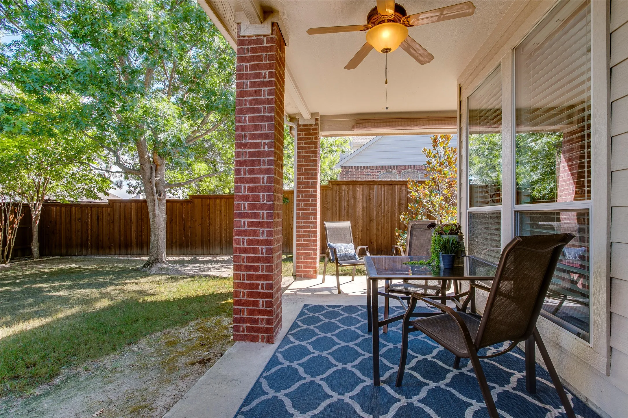 Single Family Residence For Sale in Rockwall County , 724 Vallejo Drive, Rockwall, Texas 75087, 3 Bedroom, 2 Bathroom, 2 Garage spaces, 1,931 Sqft, built in 2005, mls#21400547, Real Estate Agent in Rockwall, Homes For Sale in Rockwall county, Homes For Sale in Rockwall, Realtor in Rockwall Texas, Real Estate Brokerage Independent Realty Texas, Luminita Cordes Realtor
