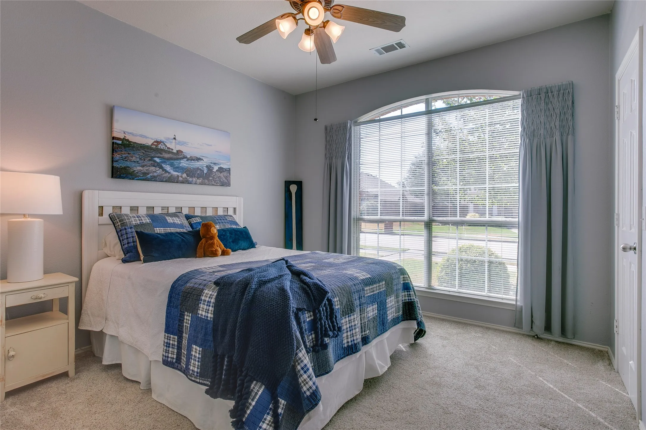 Single Family Residence For Sale in Rockwall County , 724 Vallejo Drive, Rockwall, Texas 75087, 3 Bedroom, 2 Bathroom, 2 Garage spaces, 1,931 Sqft, built in 2005, mls#21400547, Real Estate Agent in Rockwall, Homes For Sale in Rockwall county, Homes For Sale in Rockwall, Realtor in Rockwall Texas, Real Estate Brokerage Independent Realty Texas, Luminita Cordes Realtor