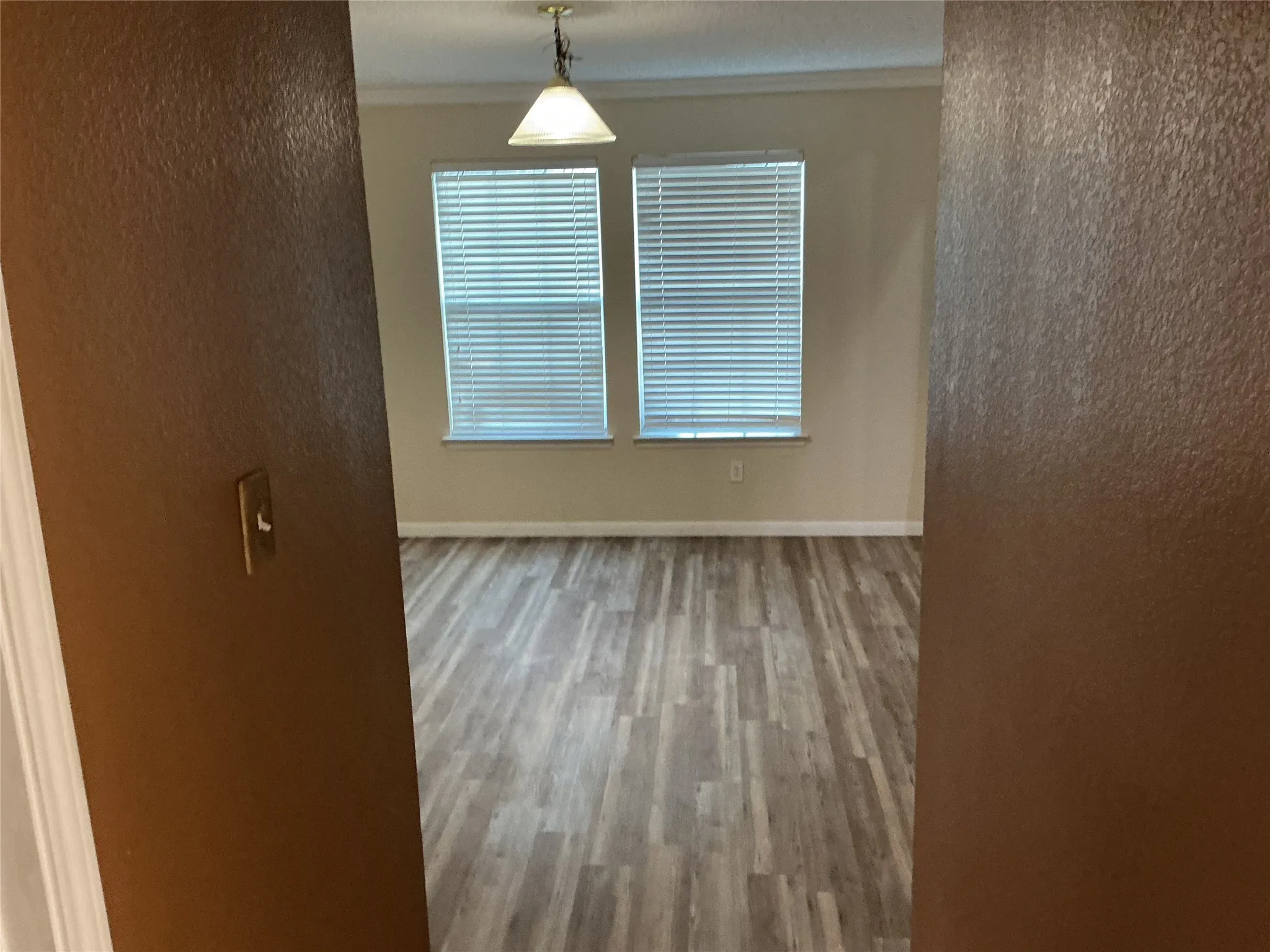 Single Family Residence For Sale in Dallas County , 1340 Lake Grove Lane, De Soto, Texas 75115, 4 Bedroom, 3 Bathroom, 2 Garage spaces, 2,736 Sqft, built in 2003, mls#21394583, Real Estate Agent in De Soto, Homes For Sale in Dallas county, Homes For Sale in De Soto, Realtor in De Soto Texas, Real Estate Brokerage Independent Realty Texas, Luminita Cordes Realtor