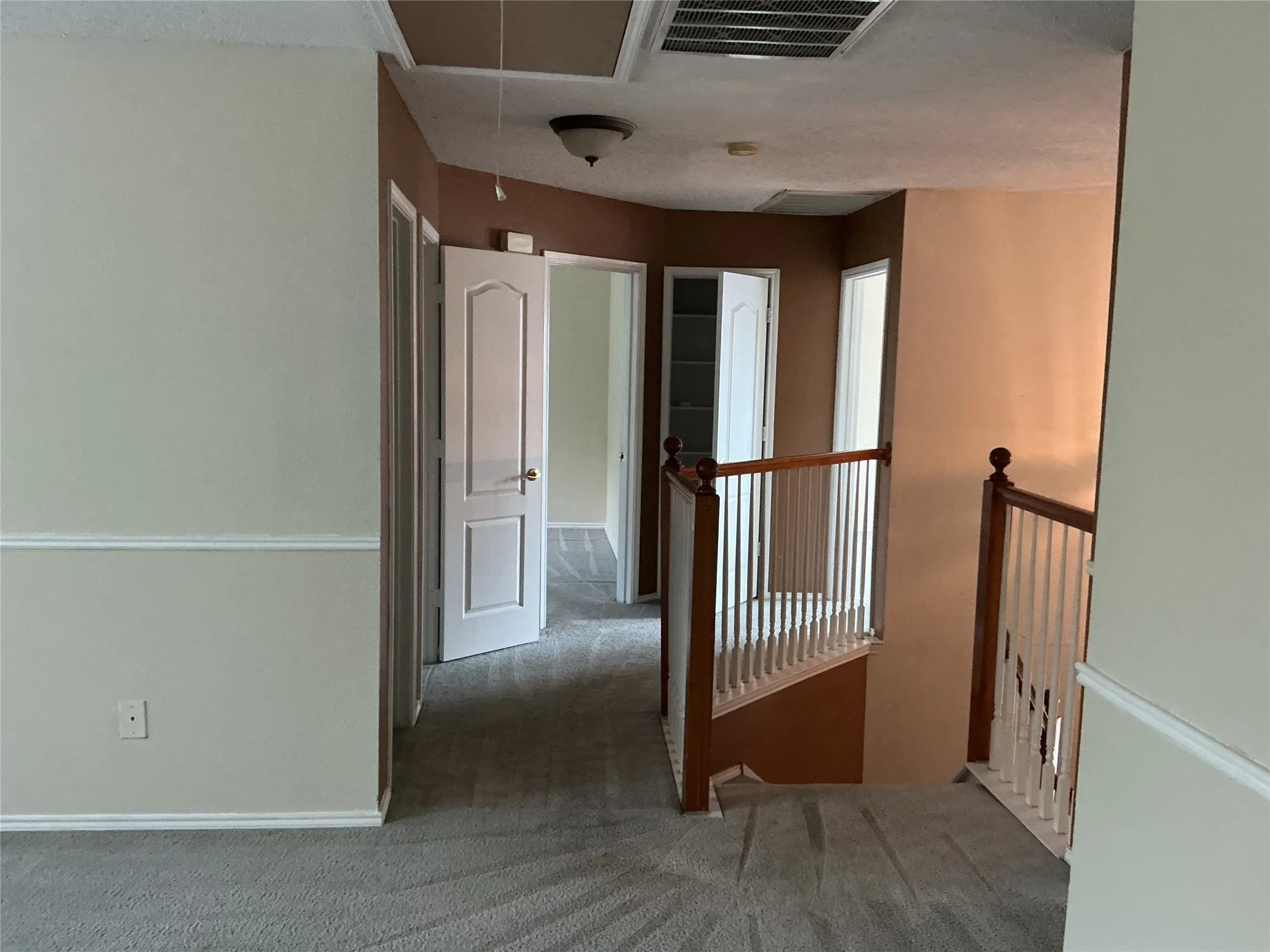 Single Family Residence For Sale in Dallas County , 1340 Lake Grove Lane, De Soto, Texas 75115, 4 Bedroom, 3 Bathroom, 2 Garage spaces, 2,736 Sqft, built in 2003, mls#21394583, Real Estate Agent in De Soto, Homes For Sale in Dallas county, Homes For Sale in De Soto, Realtor in De Soto Texas, Real Estate Brokerage Independent Realty Texas, Luminita Cordes Realtor