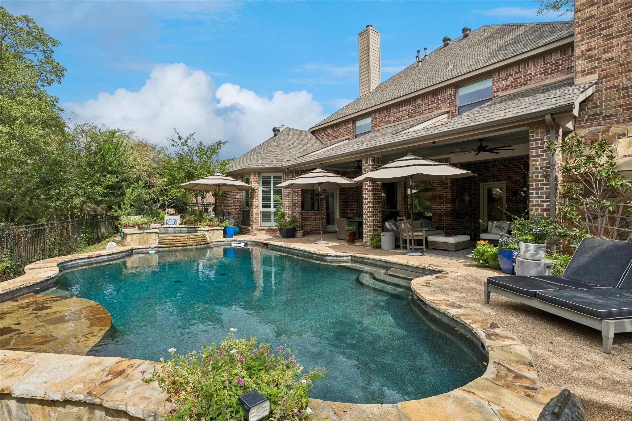 Single Family Residence For Sale in Denton County , 2101 Meadows Avenue, Lantana, Texas 76226, 4 Bedroom, 4 Bathroom, 3 Garage spaces, 3,674 Sqft, built in 2005, mls#21401583, Real Estate Agent in Lantana, Homes For Sale in Denton county, Homes For Sale in Lantana, Realtor in Lantana Texas, Real Estate Brokerage Independent Realty Texas, Luminita Cordes Realtor