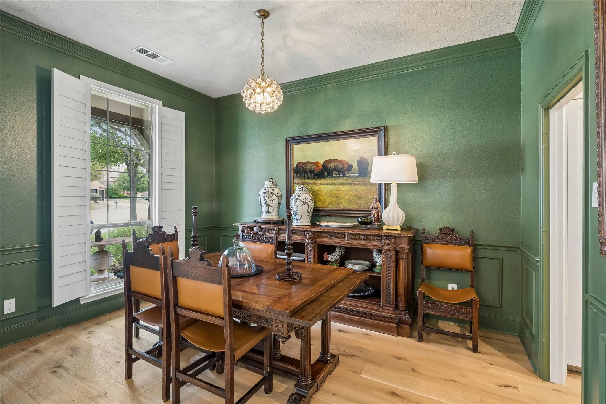 Single Family Residence For Sale in Denton County , 2101 Meadows Avenue, Lantana, Texas 76226, 4 Bedroom, 4 Bathroom, 3 Garage spaces, 3,674 Sqft, built in 2005, mls#21401583, Real Estate Agent in Lantana, Homes For Sale in Denton county, Homes For Sale in Lantana, Realtor in Lantana Texas, Real Estate Brokerage Independent Realty Texas, Luminita Cordes Realtor