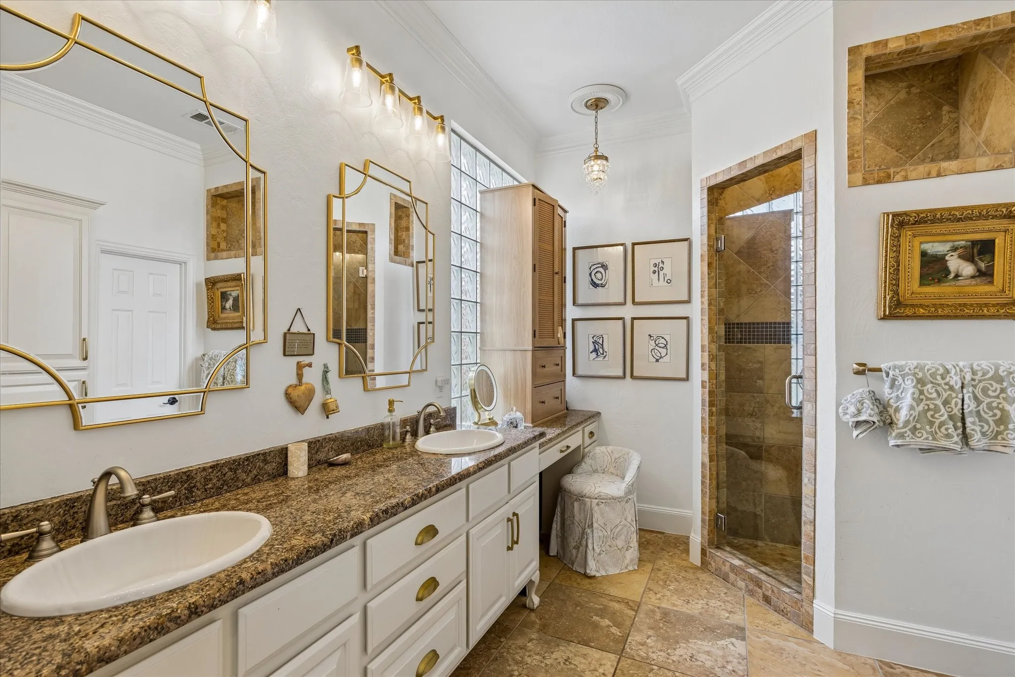 Single Family Residence For Sale in Denton County , 2101 Meadows Avenue, Lantana, Texas 76226, 4 Bedroom, 4 Bathroom, 3 Garage spaces, 3,674 Sqft, built in 2005, mls#21401583, Real Estate Agent in Lantana, Homes For Sale in Denton county, Homes For Sale in Lantana, Realtor in Lantana Texas, Real Estate Brokerage Independent Realty Texas, Luminita Cordes Realtor